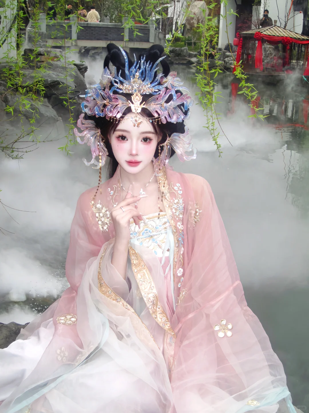 “袅娜少女羞，岁月无忧愁”🌸