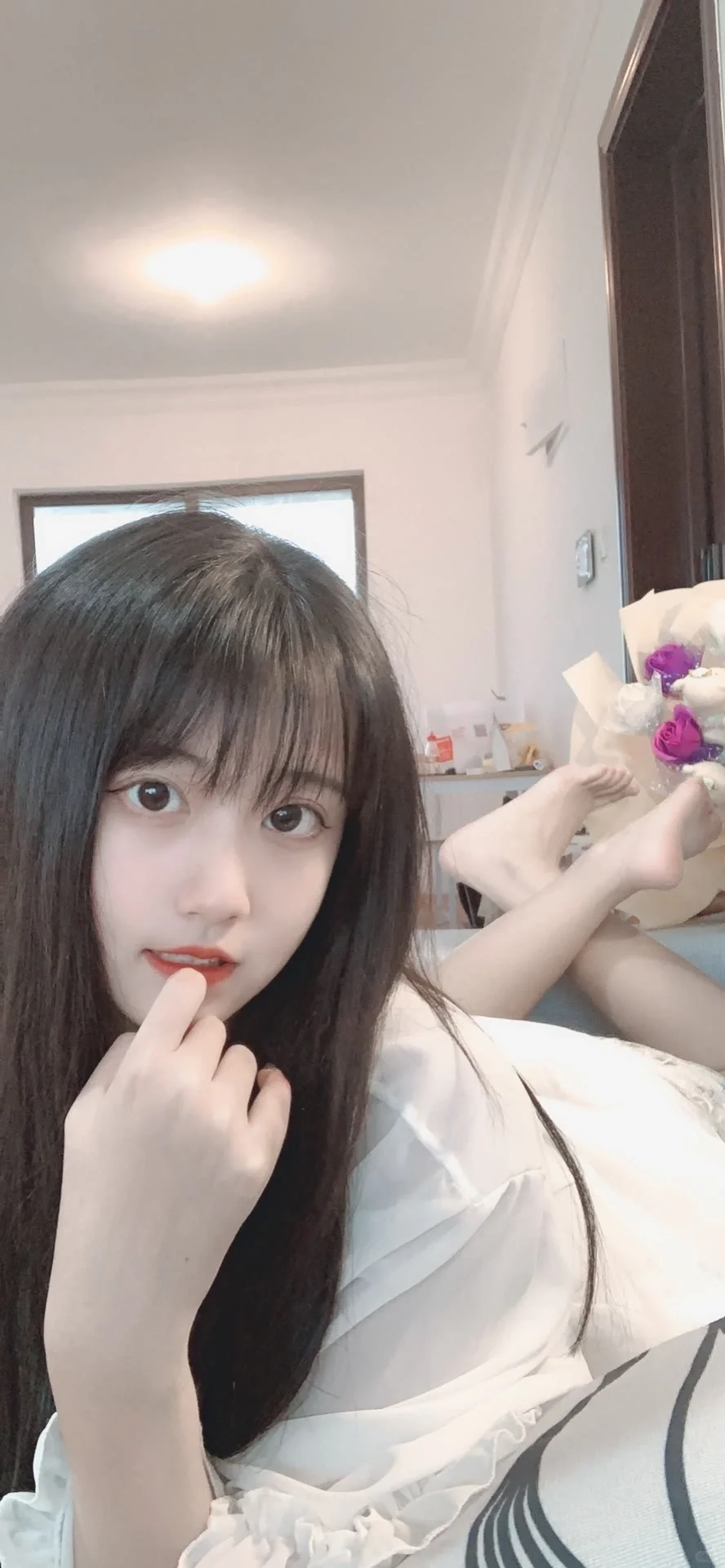 路灯很多 希望你找到自己的月亮