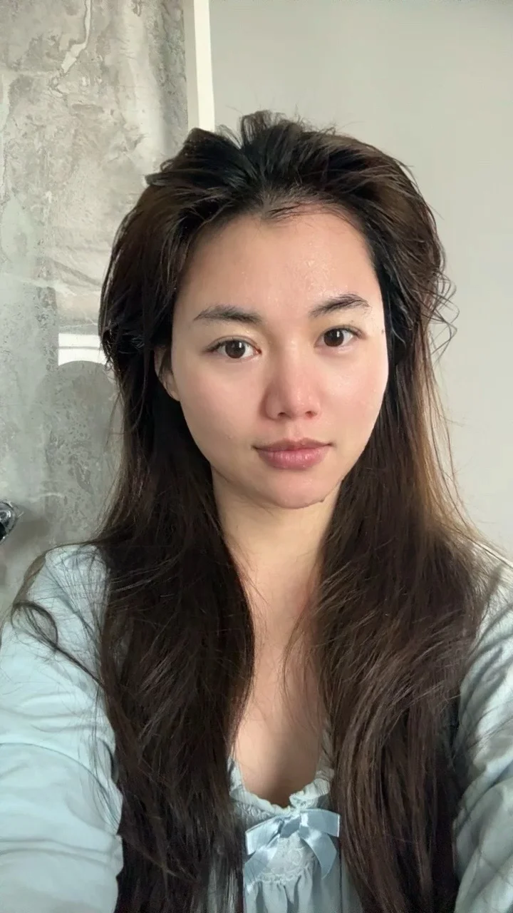 妈生好皮肤，素颜届的扛把子。