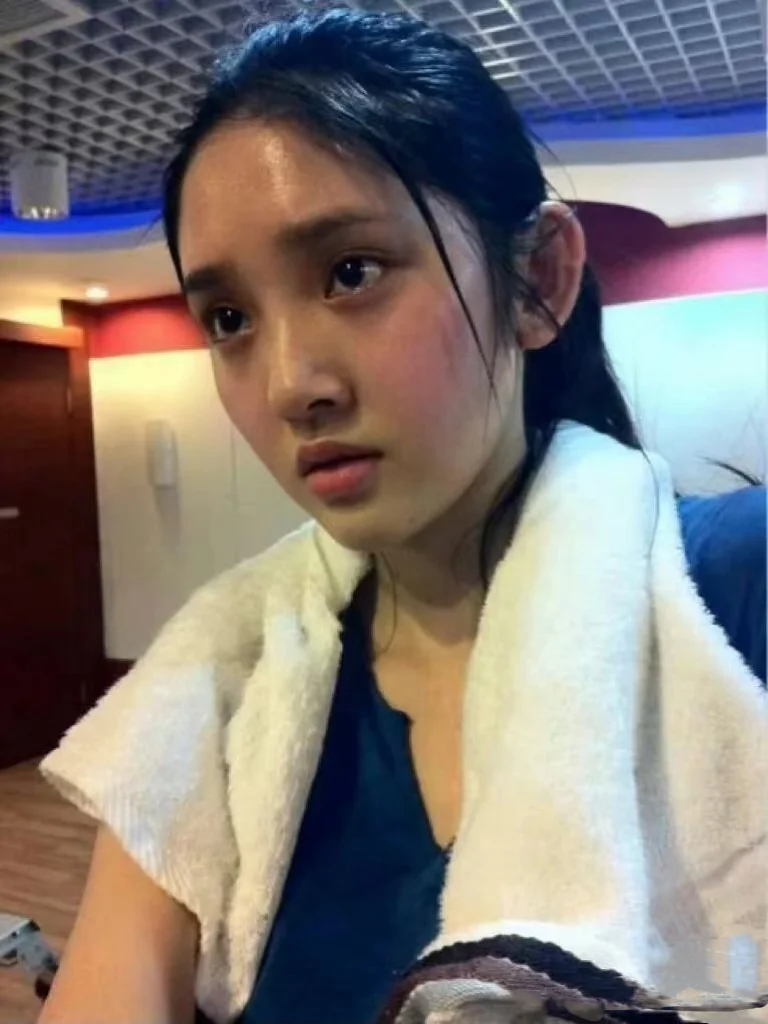 长的水灵灵的💕