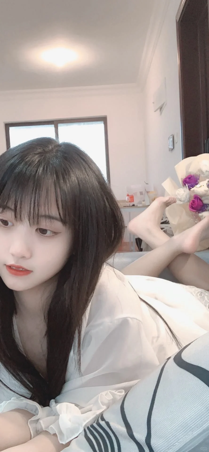 路灯很多 希望你找到自己的月亮