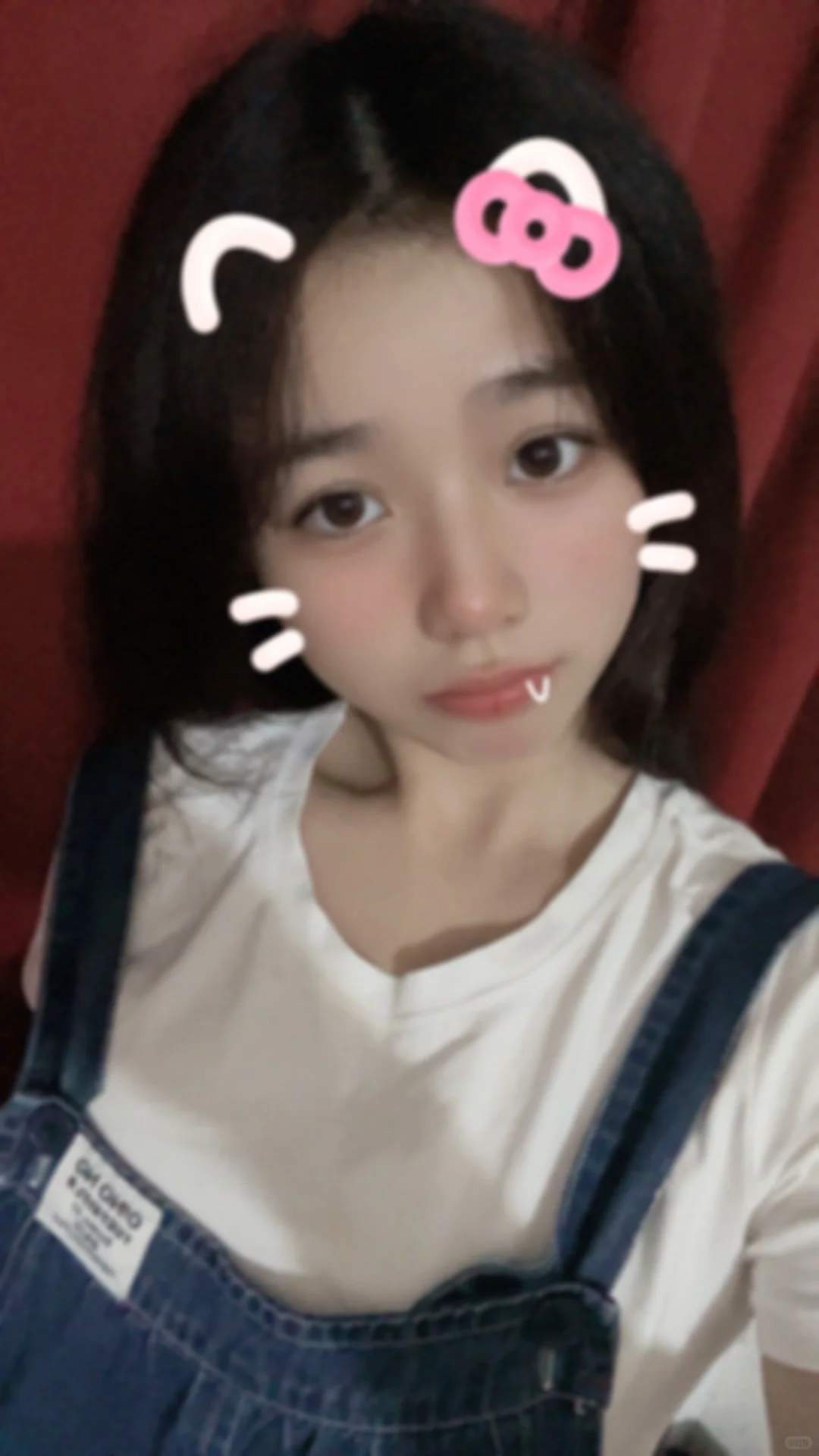 感觉自己的脸好圆啊。