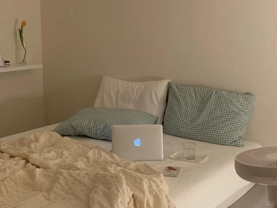 一组关于居家的ipad壁纸~