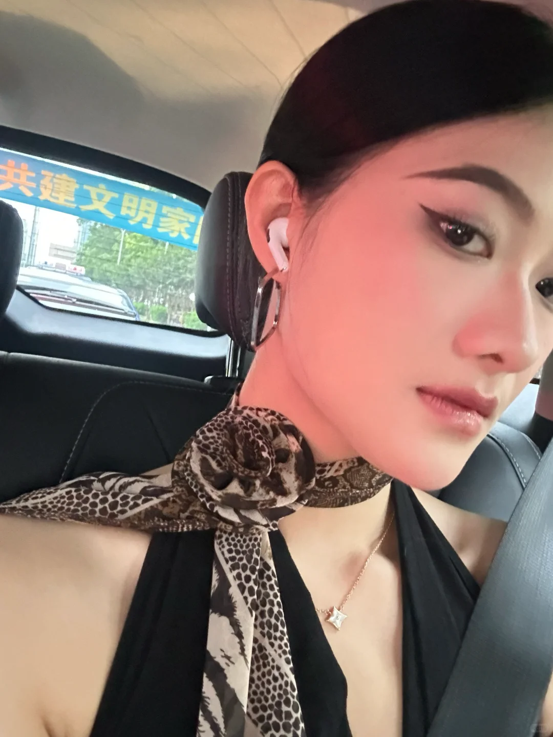 当你长了一张看起来很高的脸