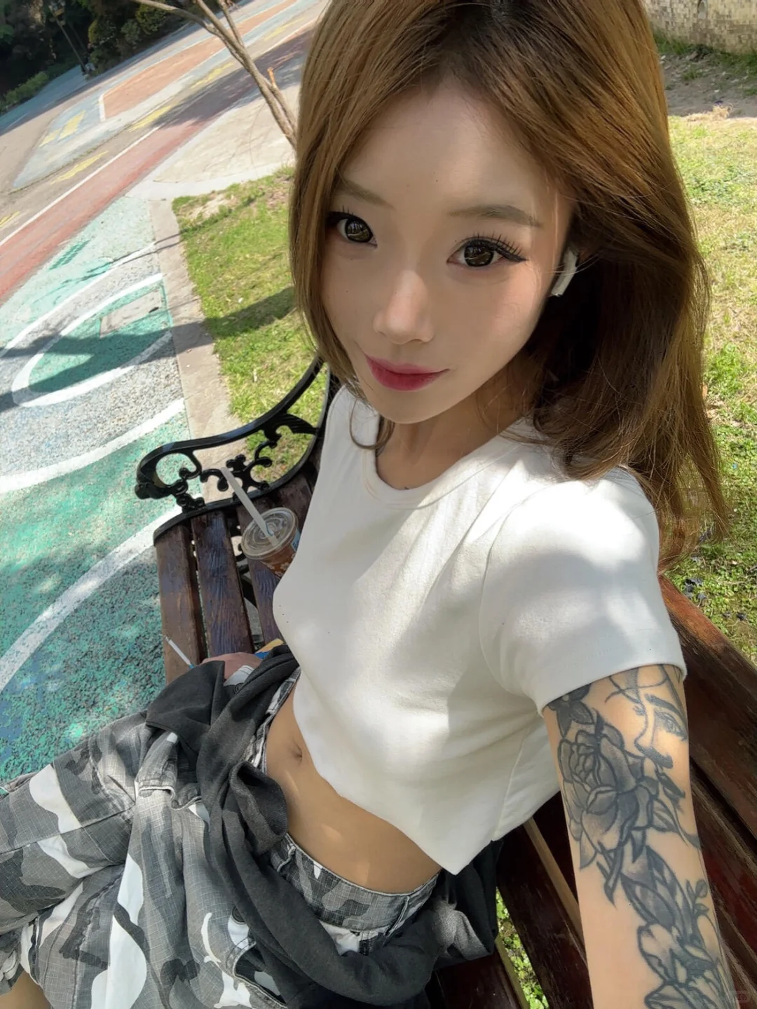 没人喜欢纹身女孩子吗
