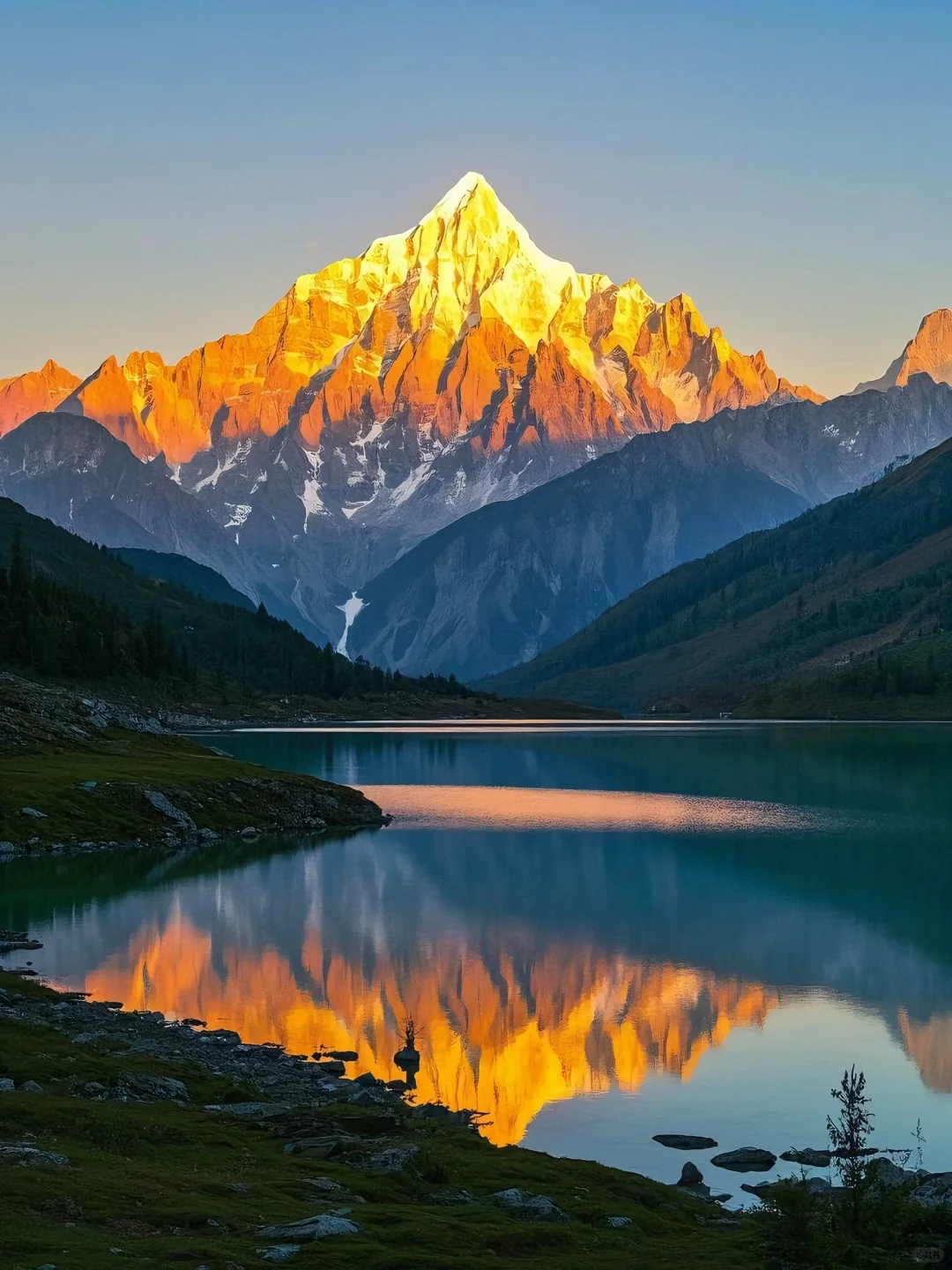 今日分享｜日照金山🏔️
