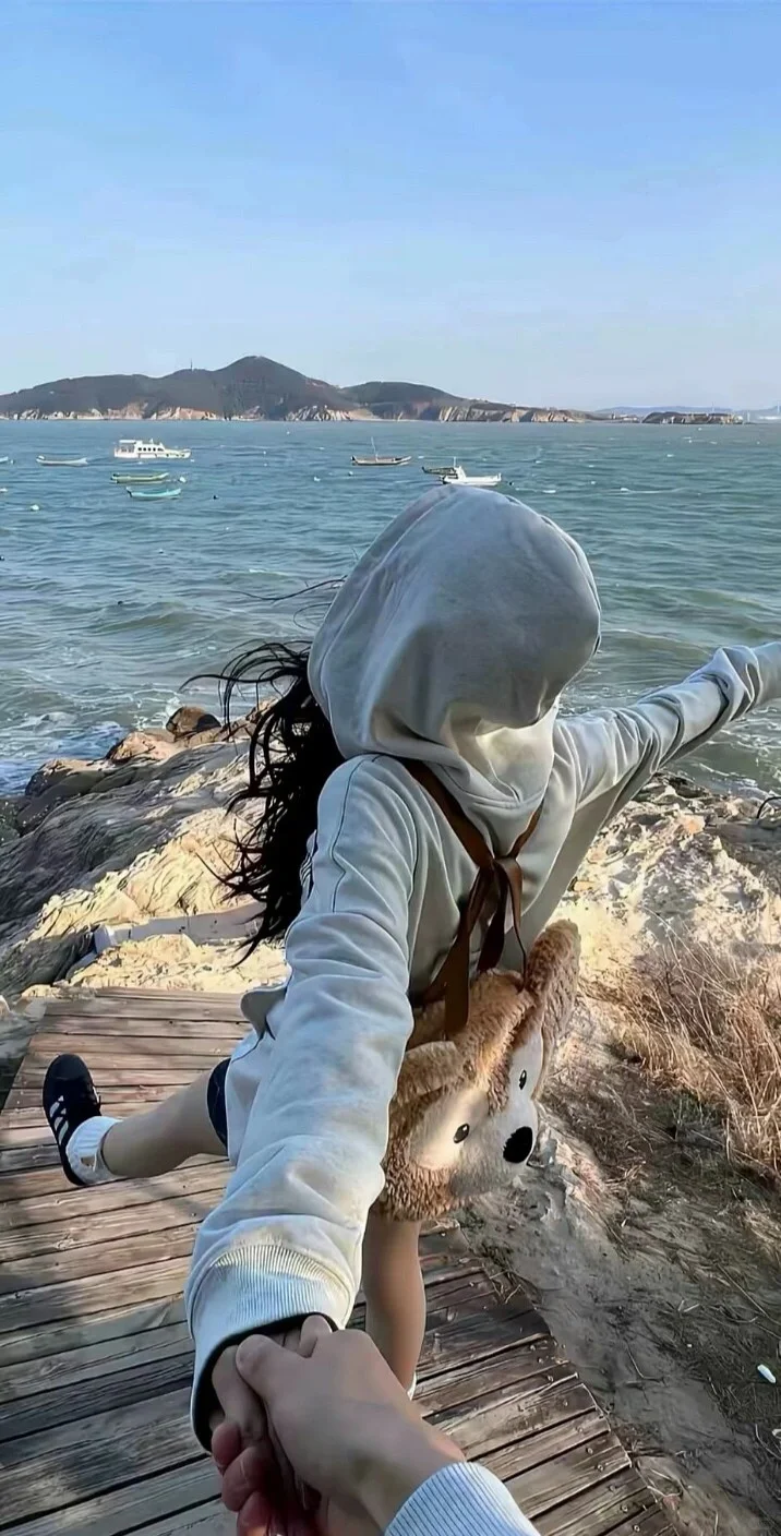小众的壁纸来咯~