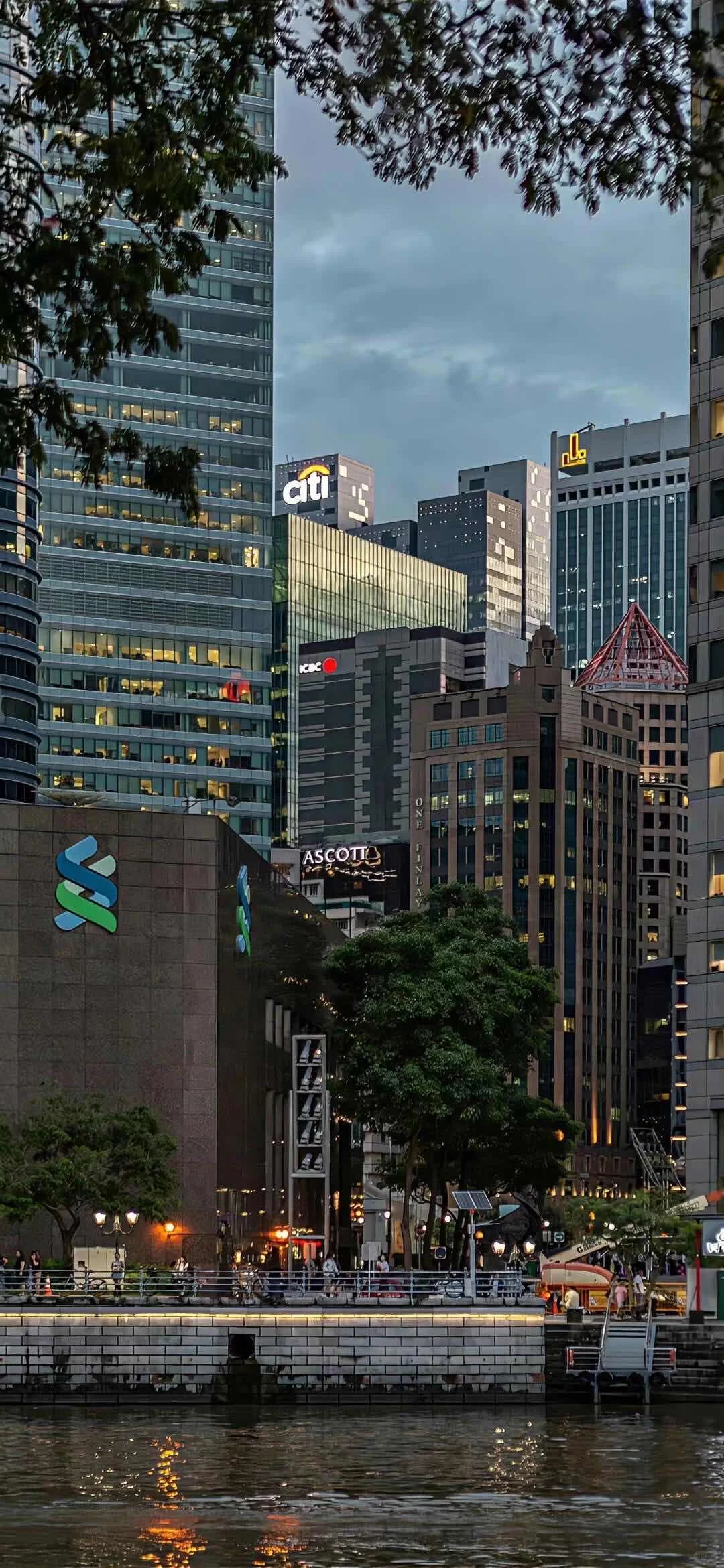 氛围感满满的都市风光壁纸