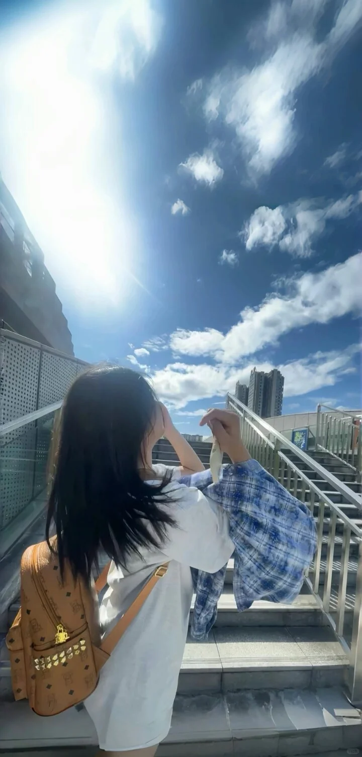小众的壁纸来咯~