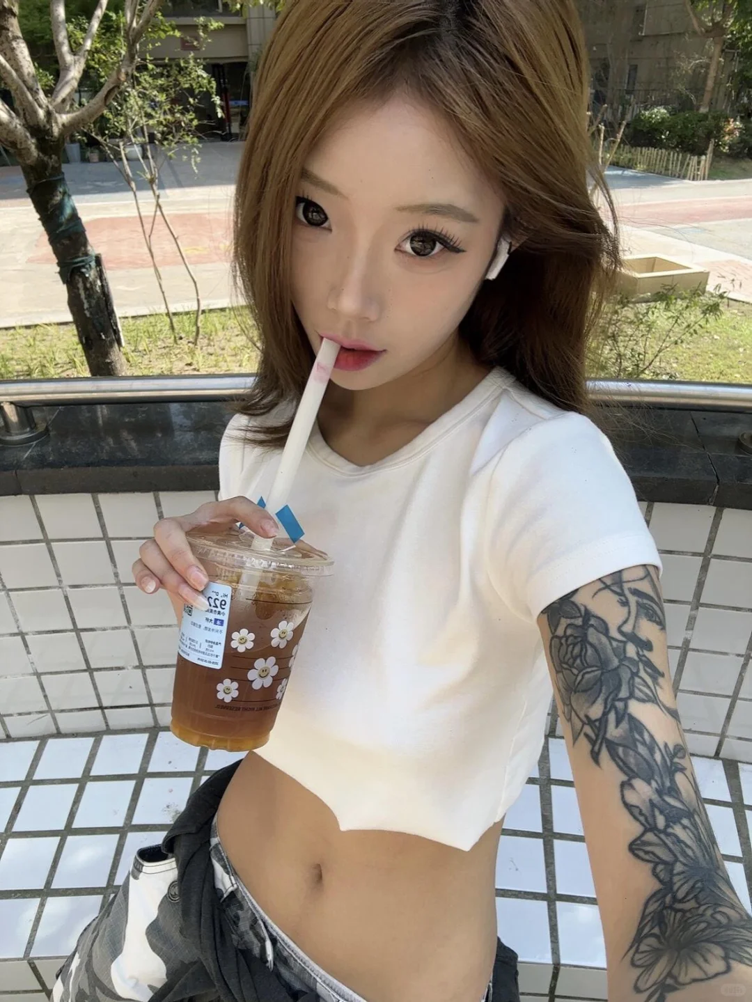 没人喜欢纹身女孩子吗