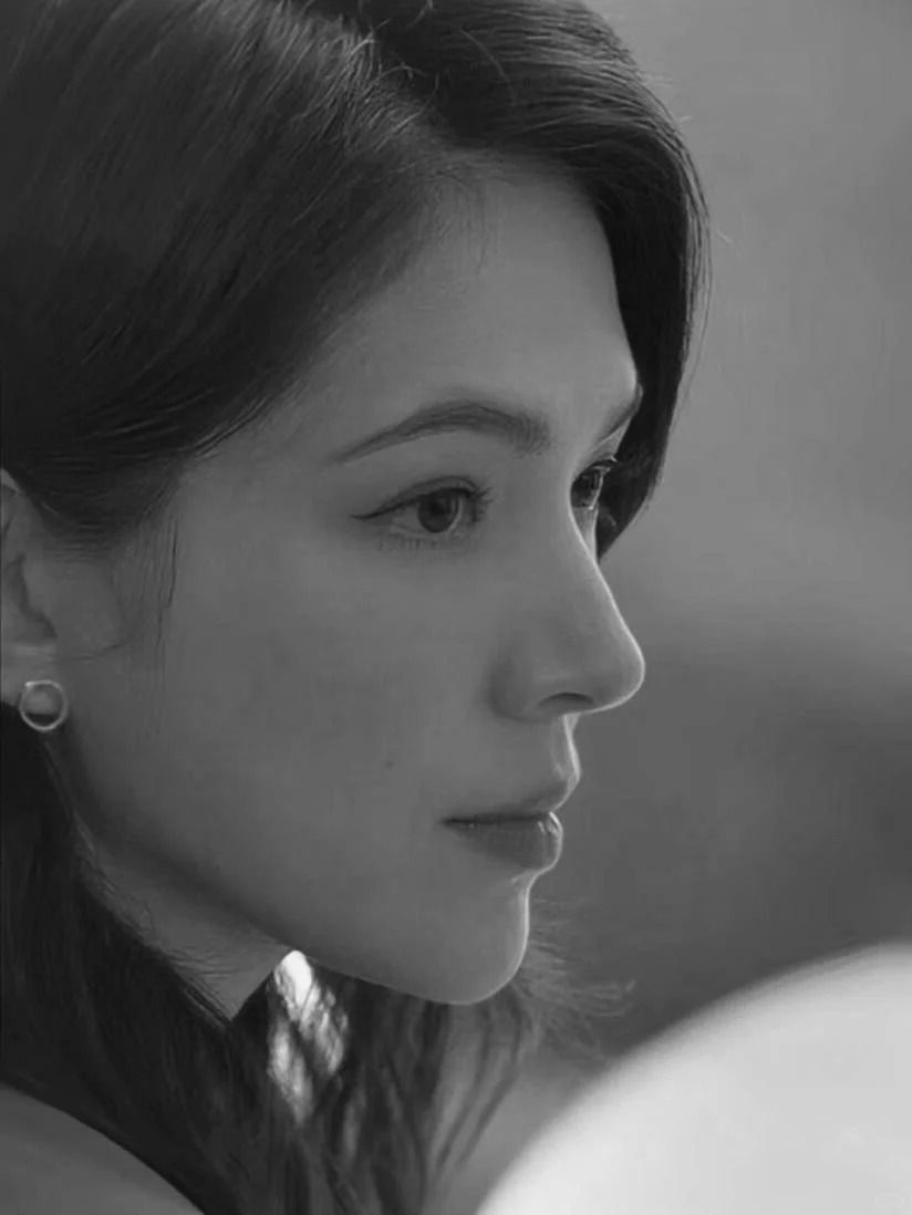 欣赏内娱侧颜美女