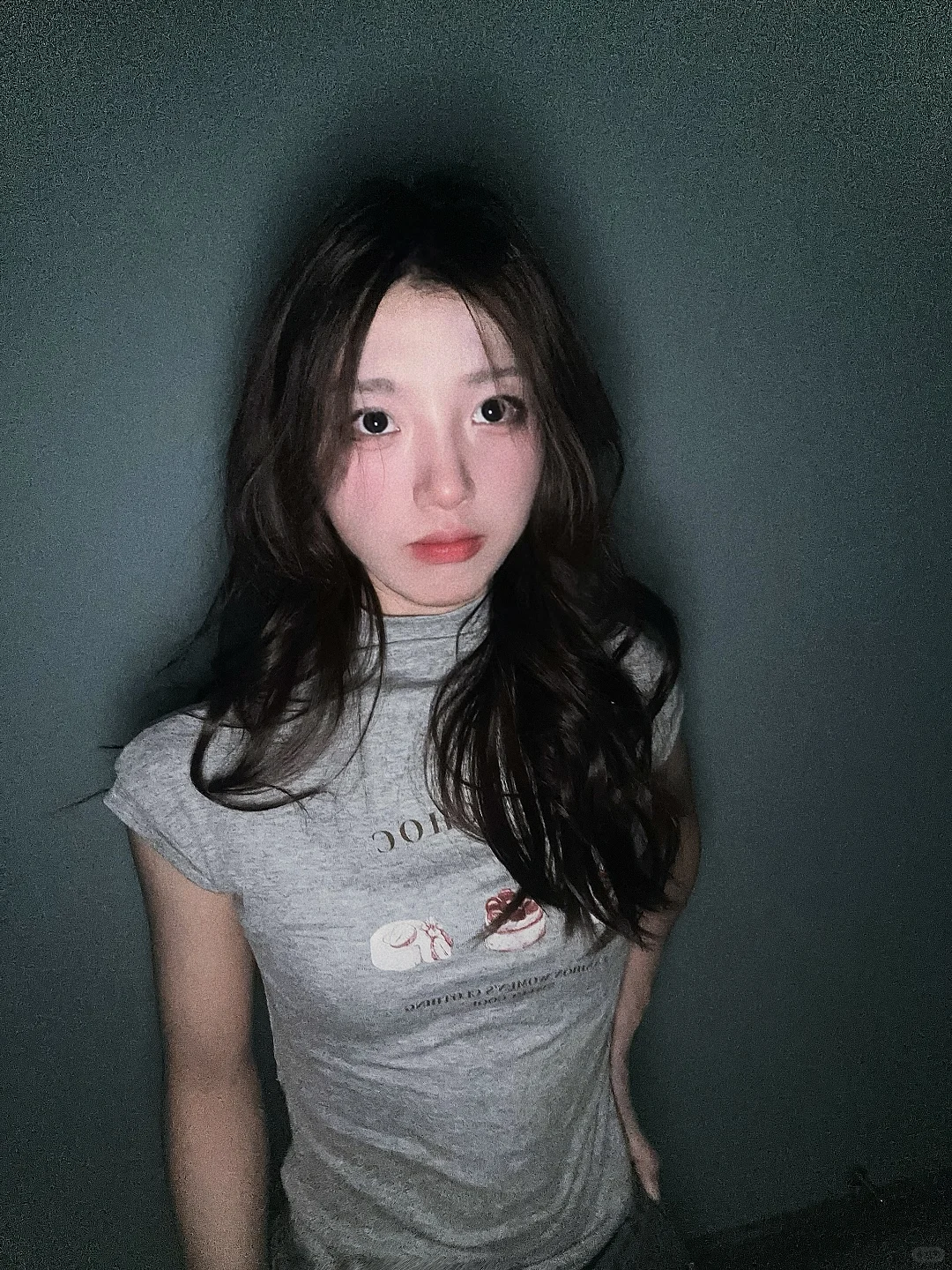 自我介绍：一个长得嫩的老女人