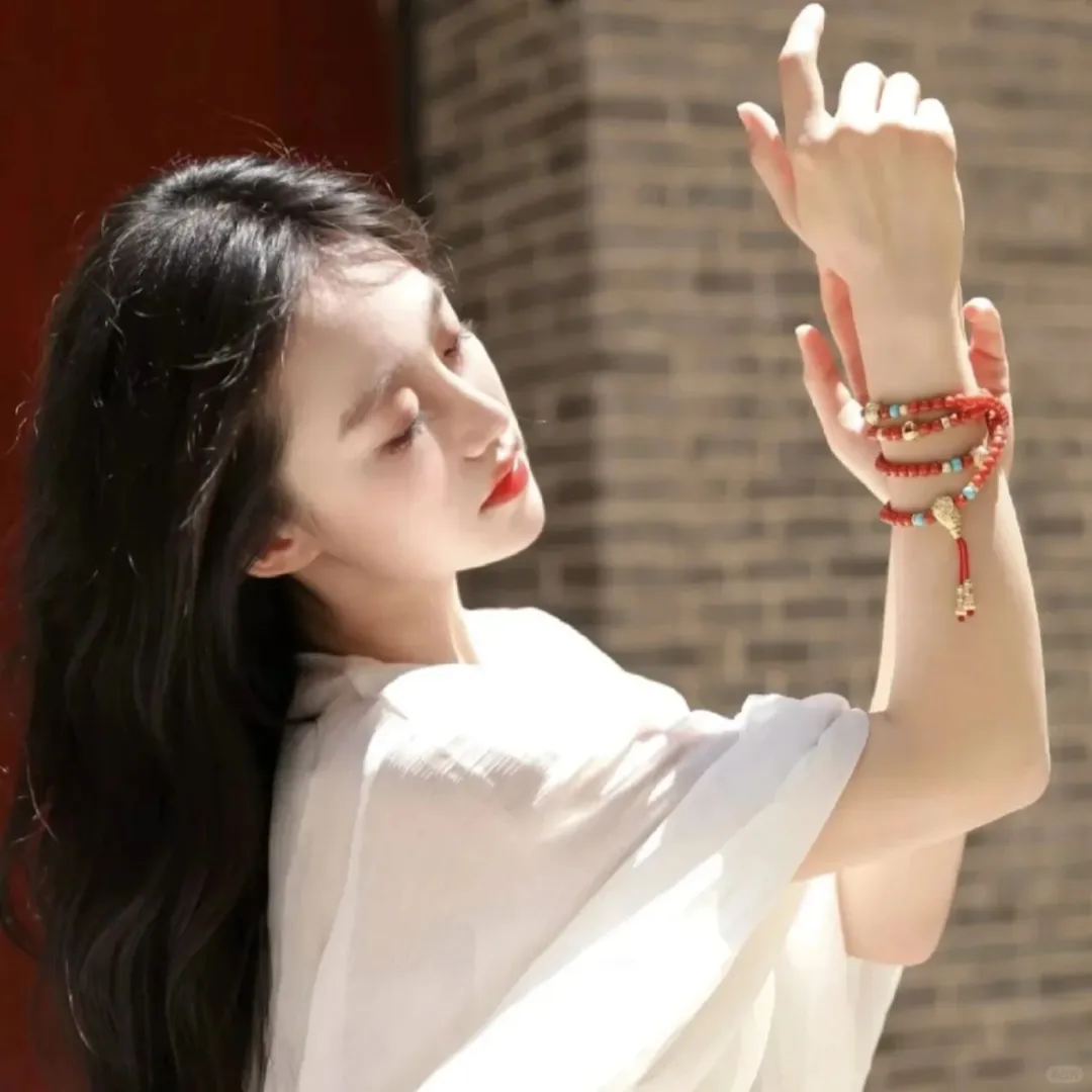 女生头像| 和煦的风吹过你的发梢