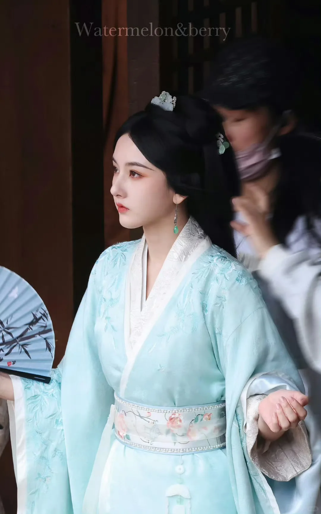 韩国女星撞脸宋祖儿,一些小鸟长相女演员