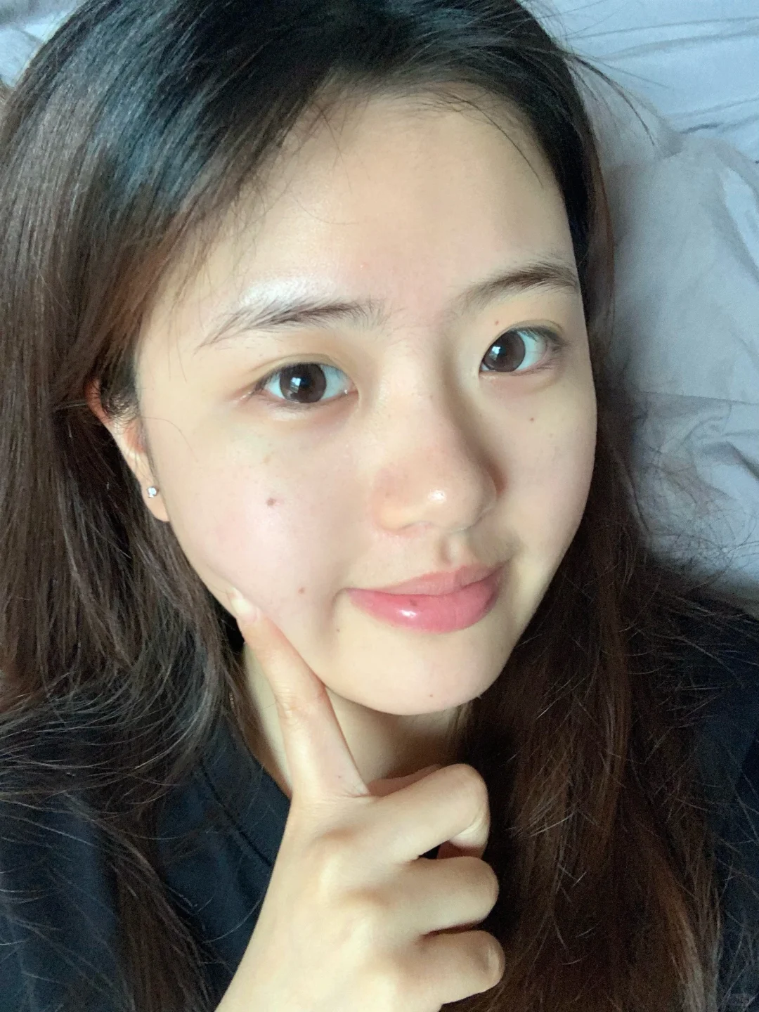 最近的脸蛋儿亮亮的～