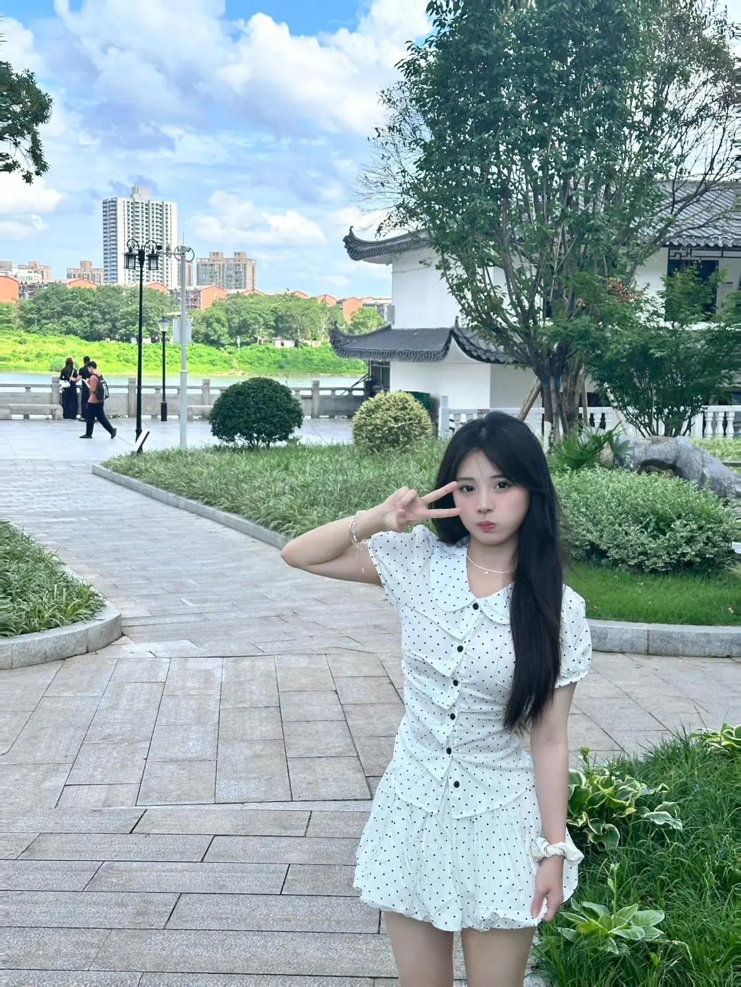 夏天必购！波点短袖套装超迷人