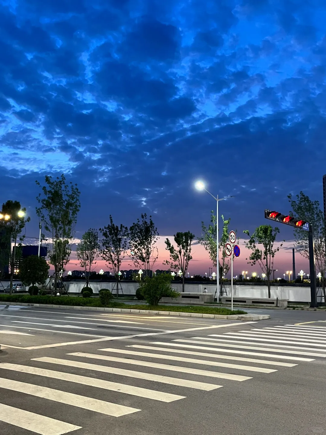 永远被落日与晚霞治愈
