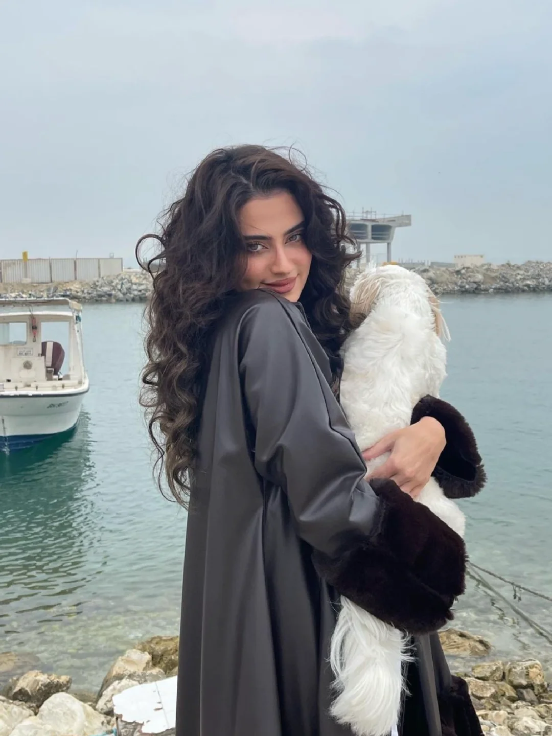 ⏳明艳大气的浓颜美女