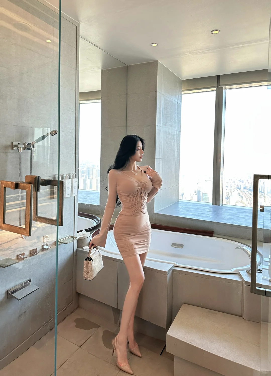裸色🐷
