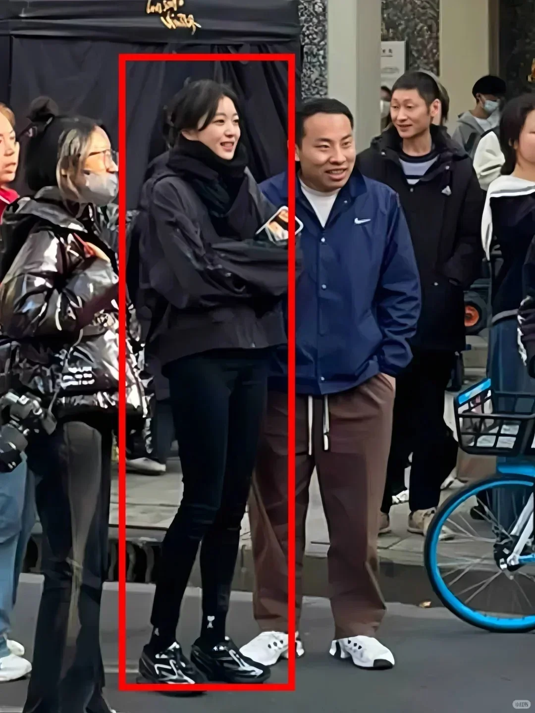 老实讲啊，真的有点不上镜啊！！！😉