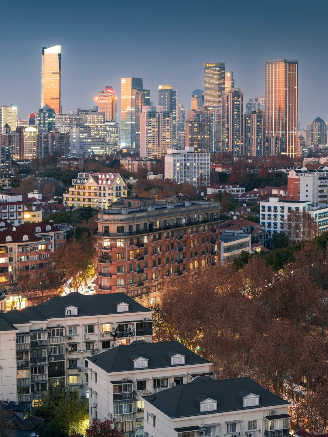 🏙️Blue Glare Hour🌆