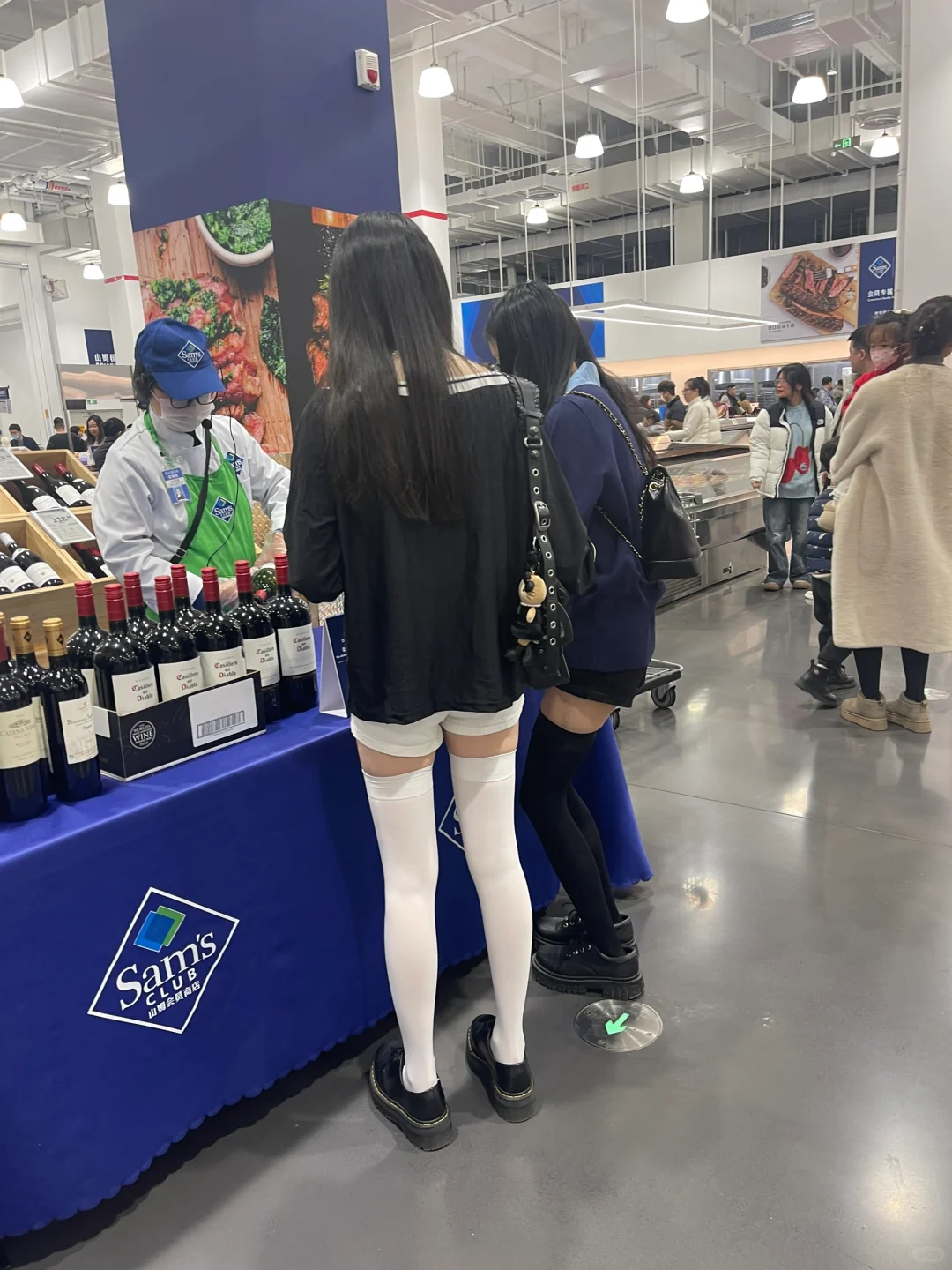 绝！压力过膝袜好显瘦！！勒肉感绝了~