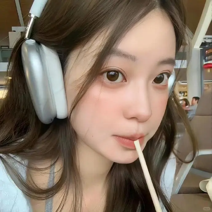 𝙎𝙝𝙖𝙧𝙚 ⚪️ 温柔又干净的女
