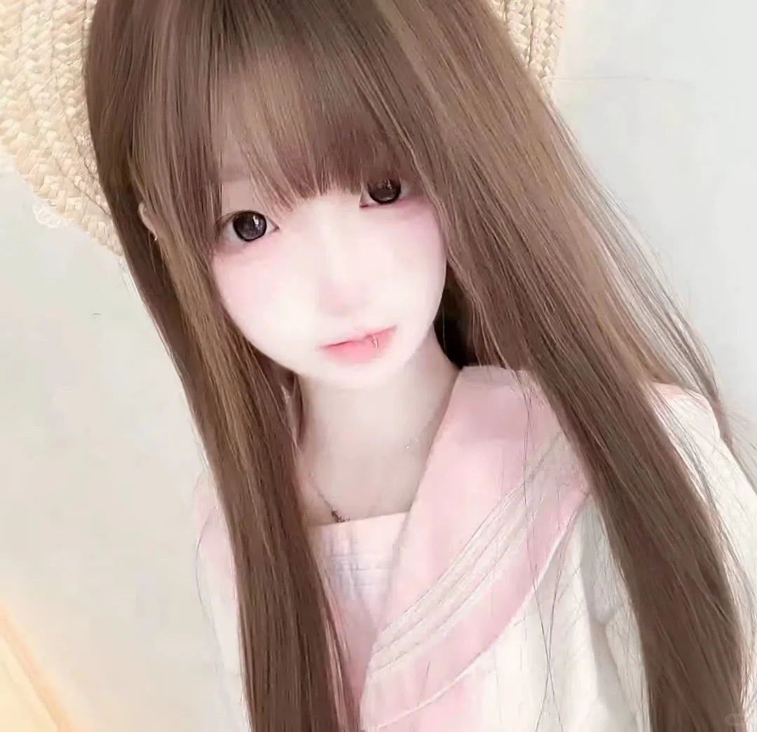热恋女友𝙒𝙚𝘾𝙝𝙖𝙩头像