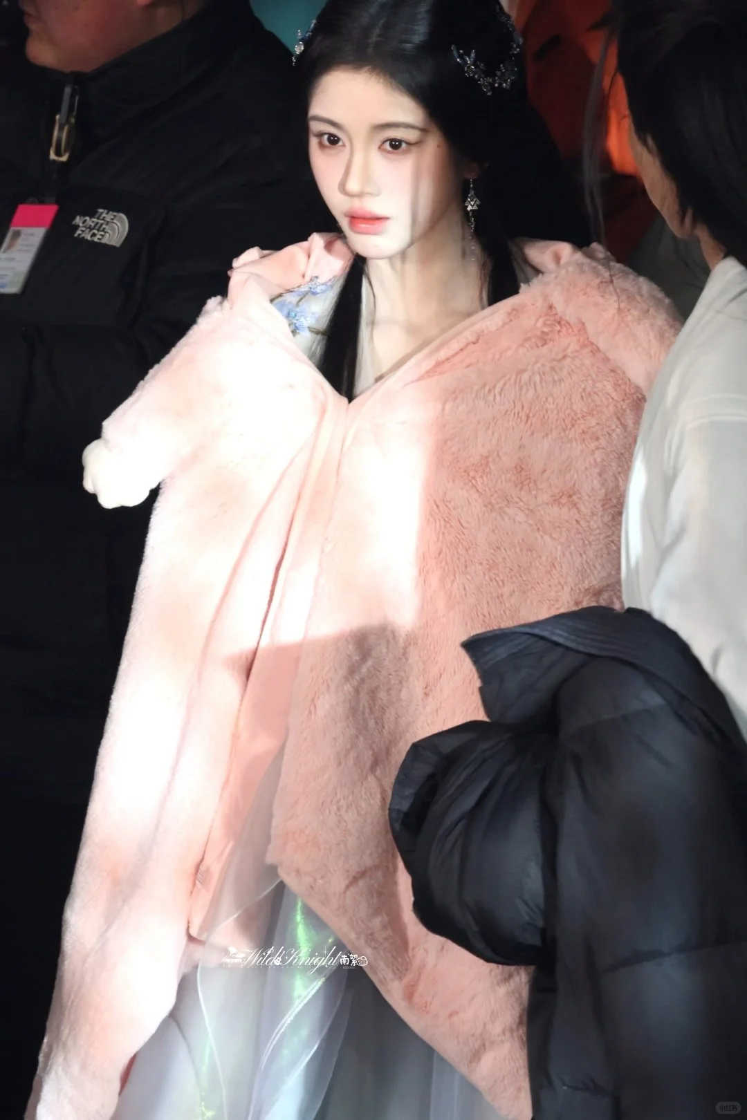 鞠婧祎｜露芜衣的新衣服🩵