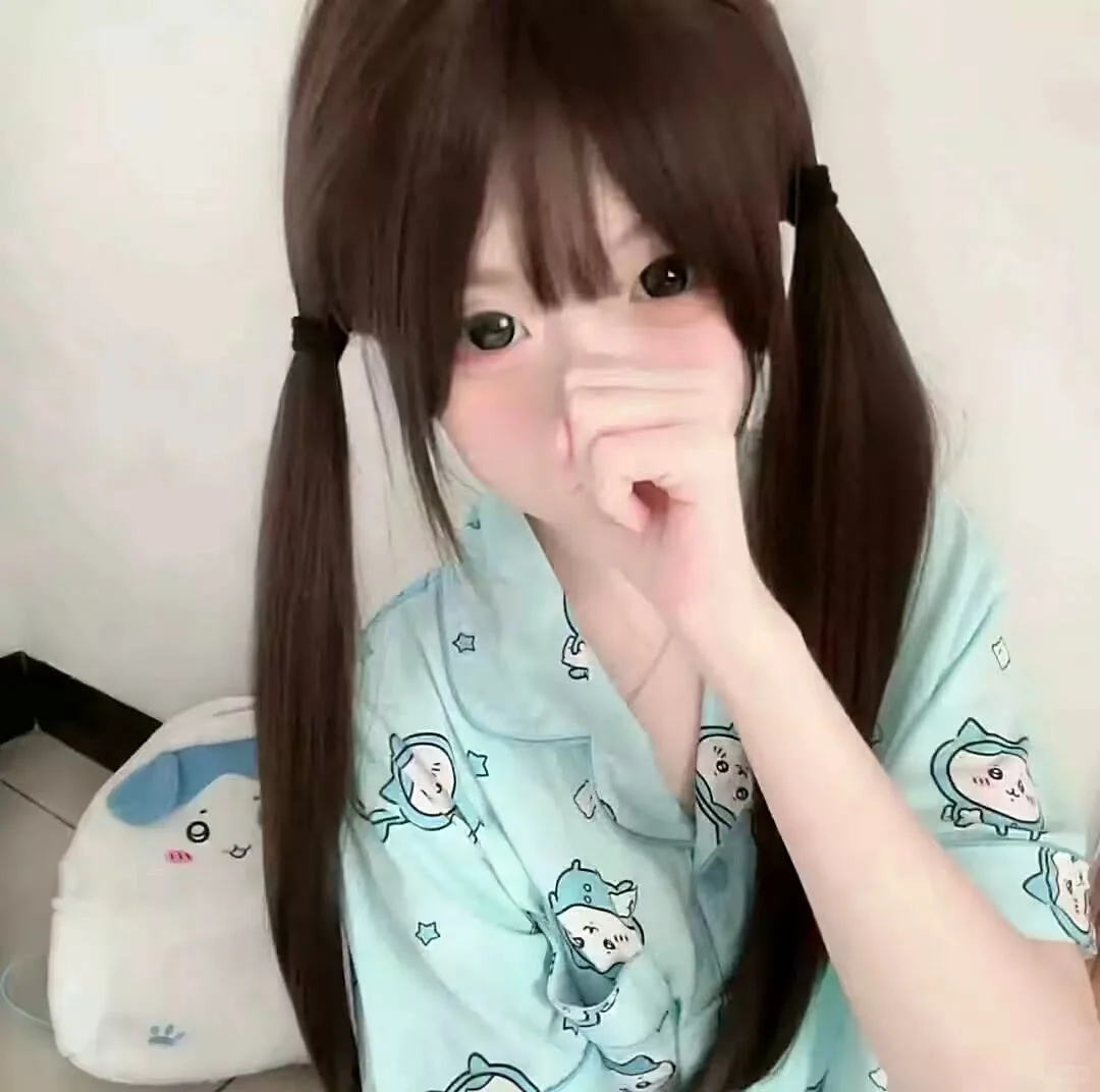 热恋女友𝙒𝙚𝘾𝙝𝙖𝙩头像
