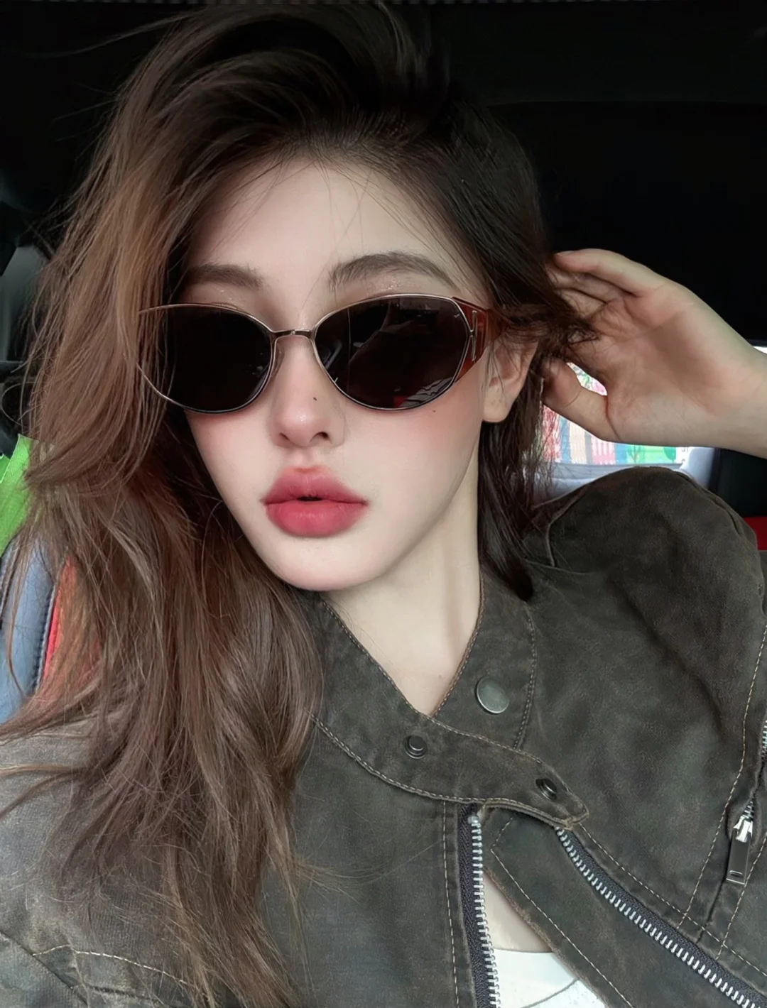 冷艳的美女会发光💗