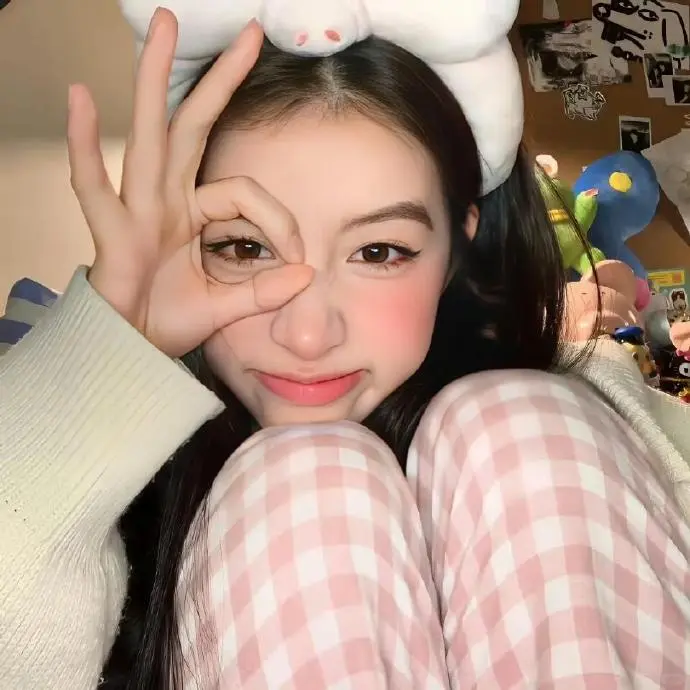 𝙎𝙝𝙖𝙧𝙚 ⚪️ 温柔又干净的女