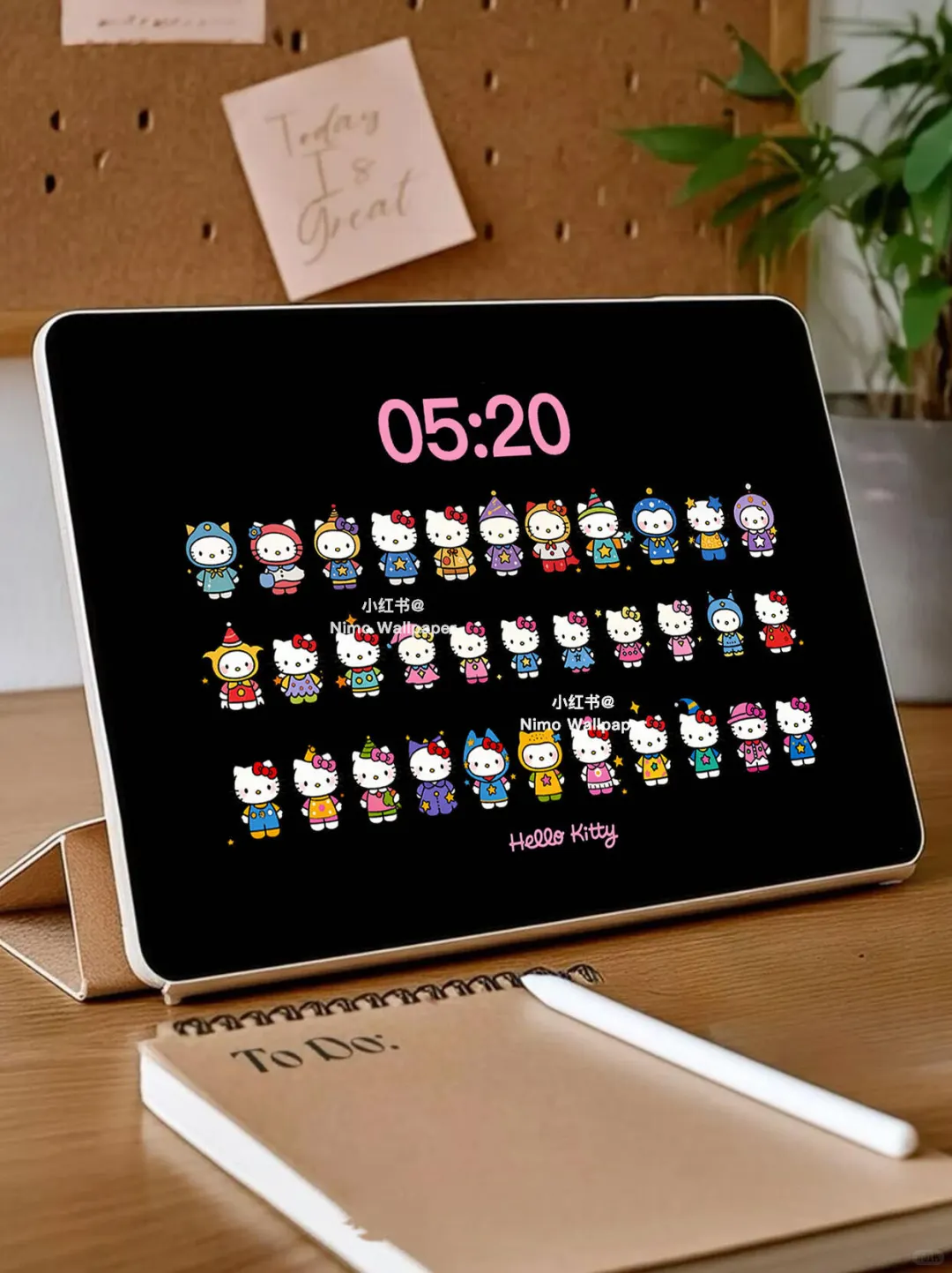 可爱Hello Kitty排排站丨黑色ipad壁纸