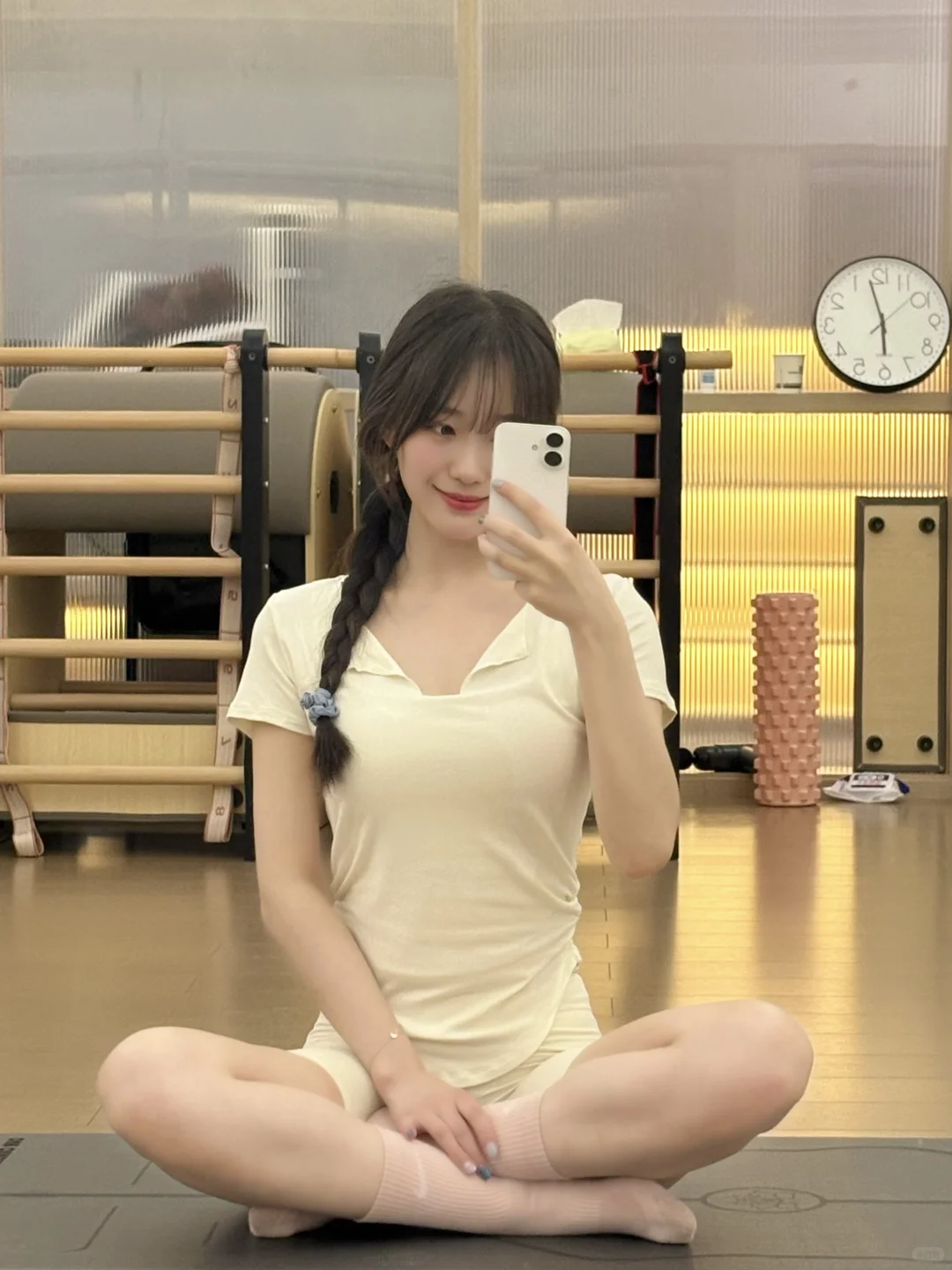 女研