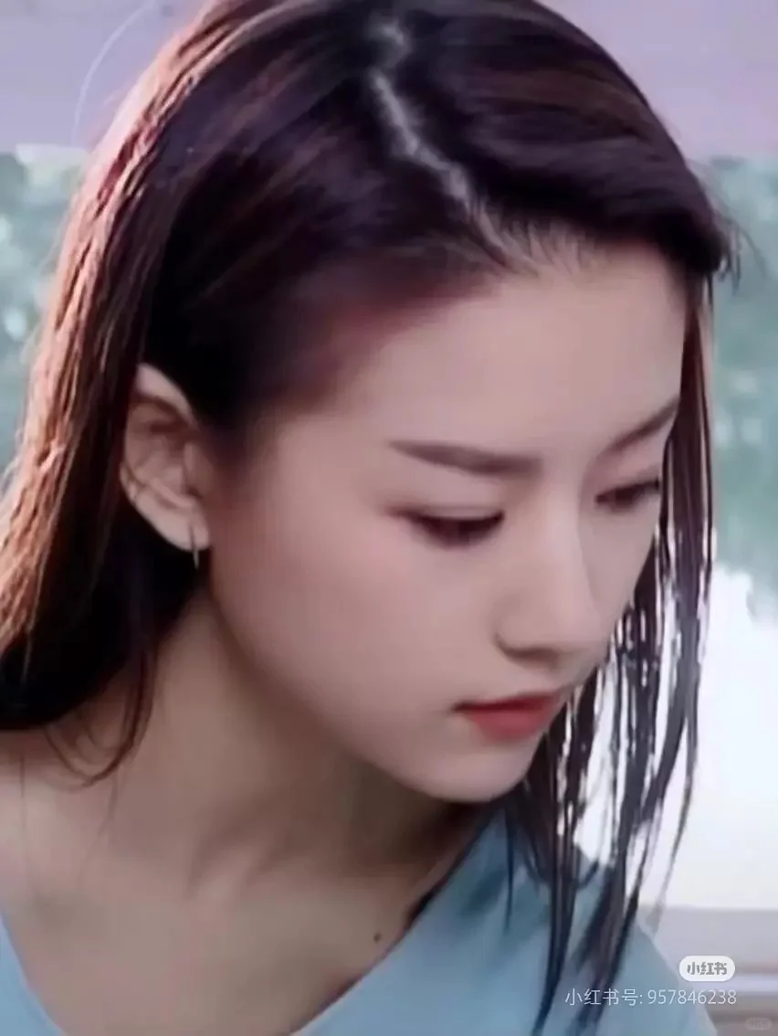 董洁年轻时的颜值，纯天然大美女😍