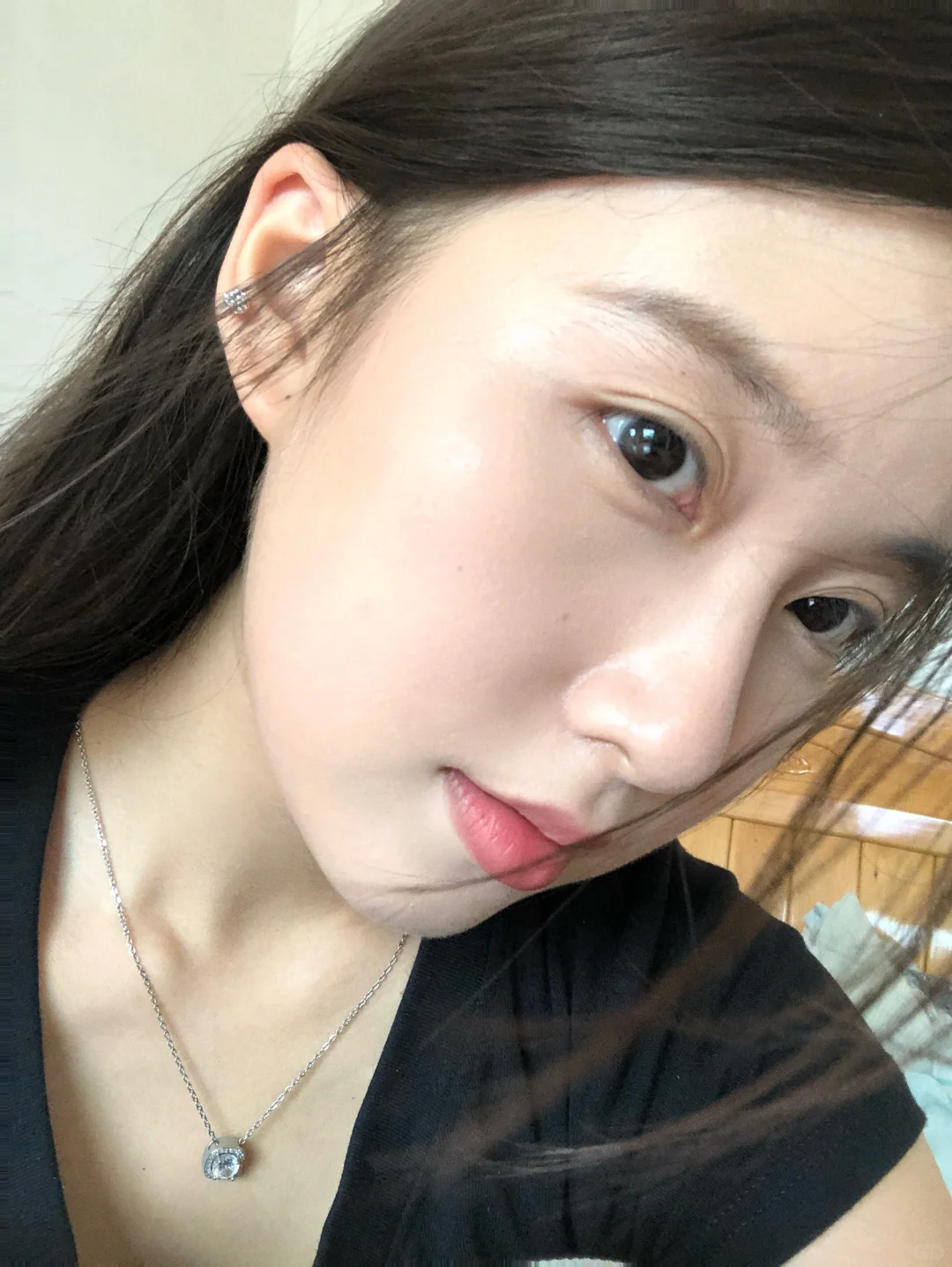 圆脸越素越好看
