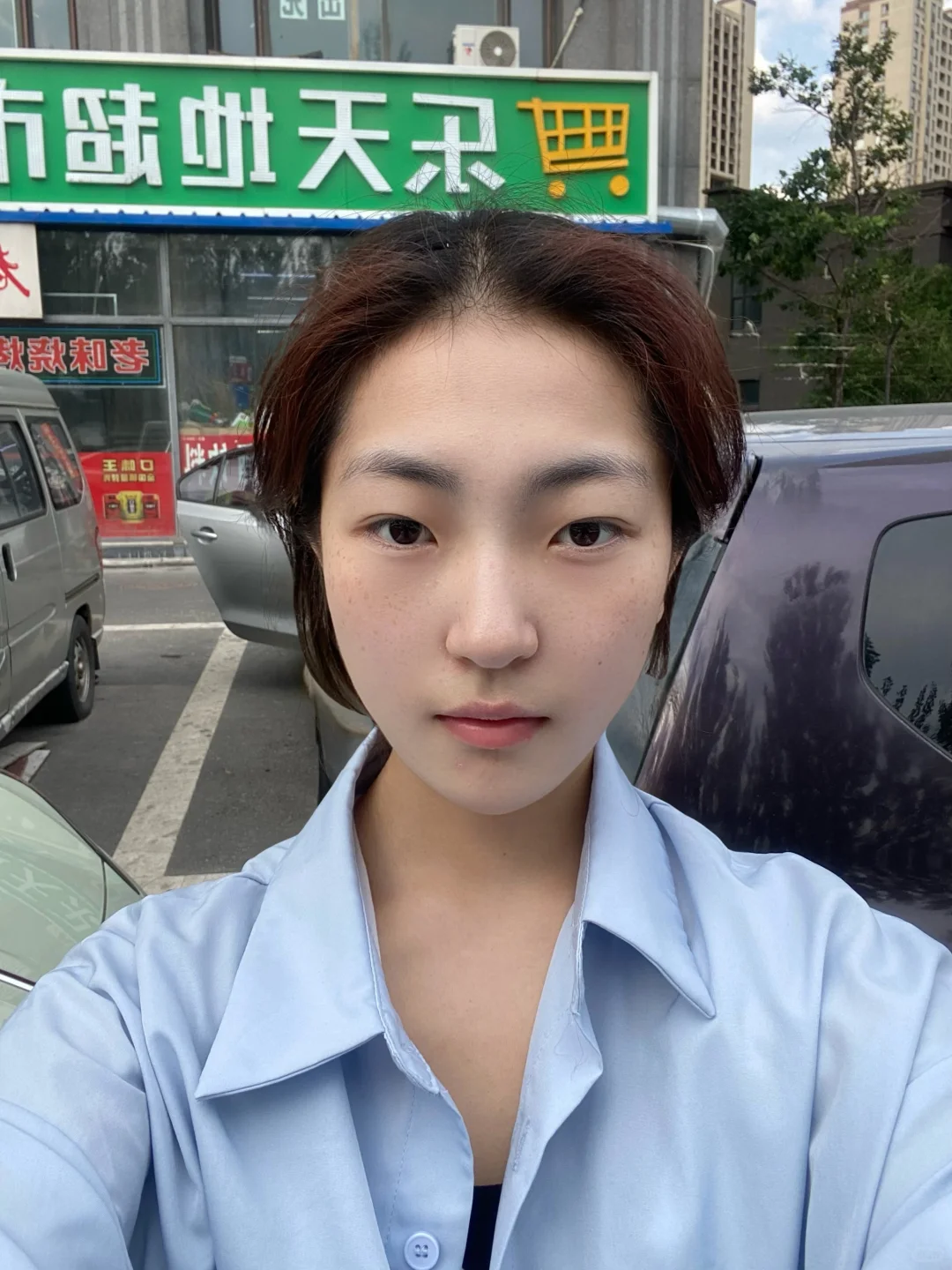 去M后脸蛋饱满，脸小了10斤？