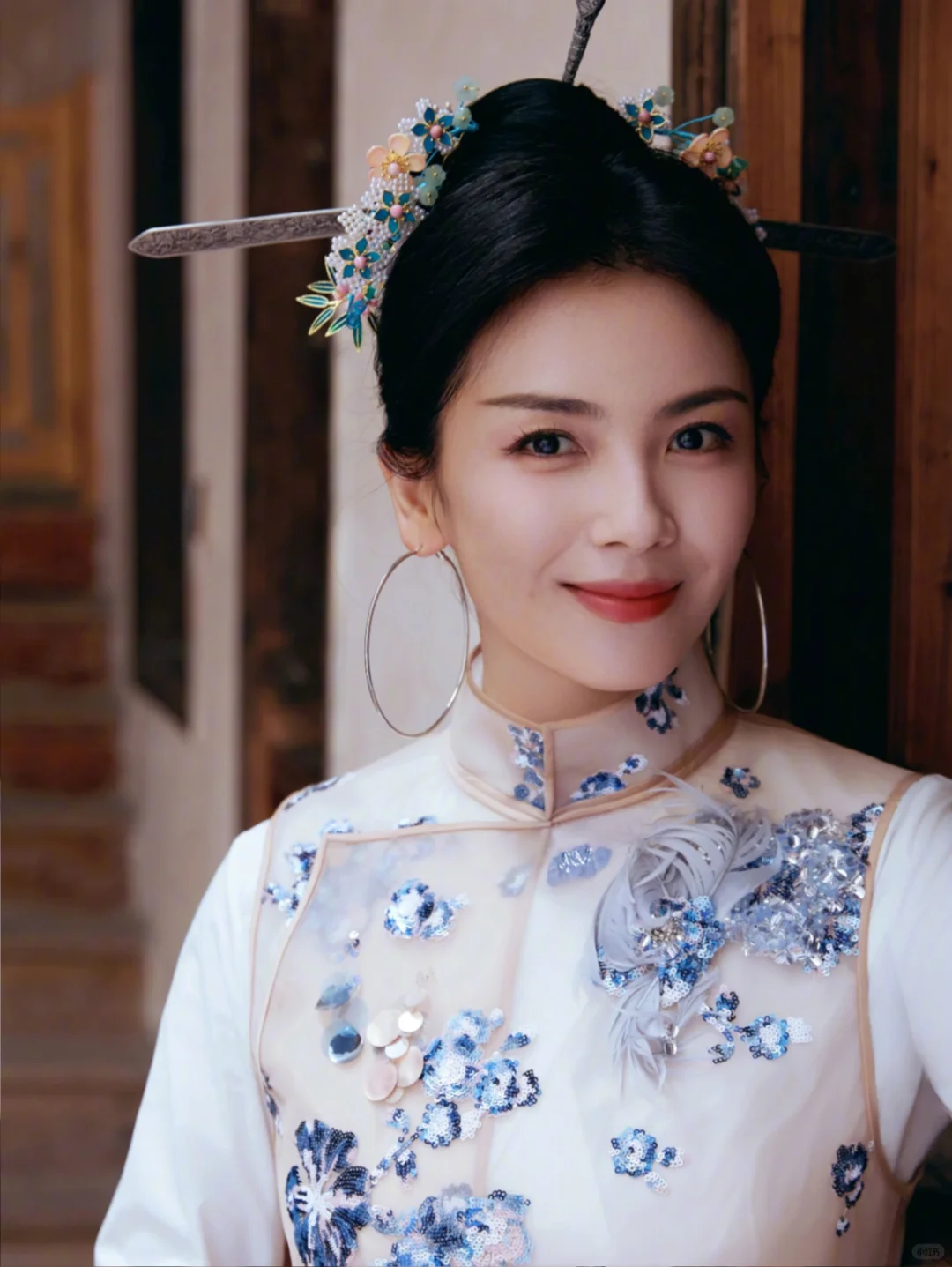 教科书级东方骨相美，方中带圆太耐看！✨