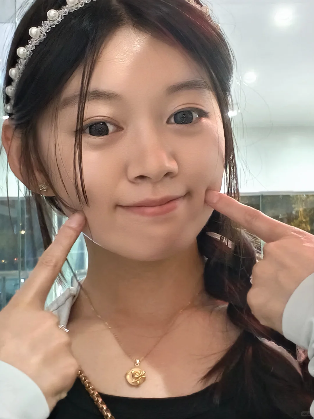 怼脸自拍，颜值担当！💕