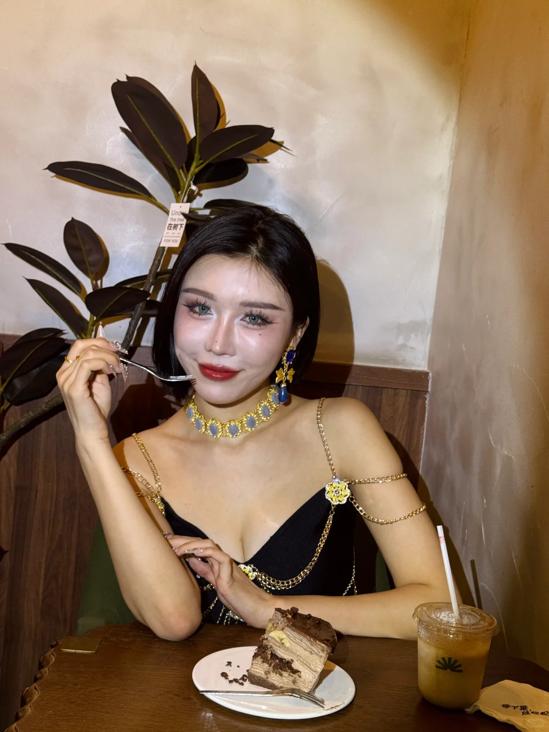 无美颜无滤镜的实况图你爱了吗