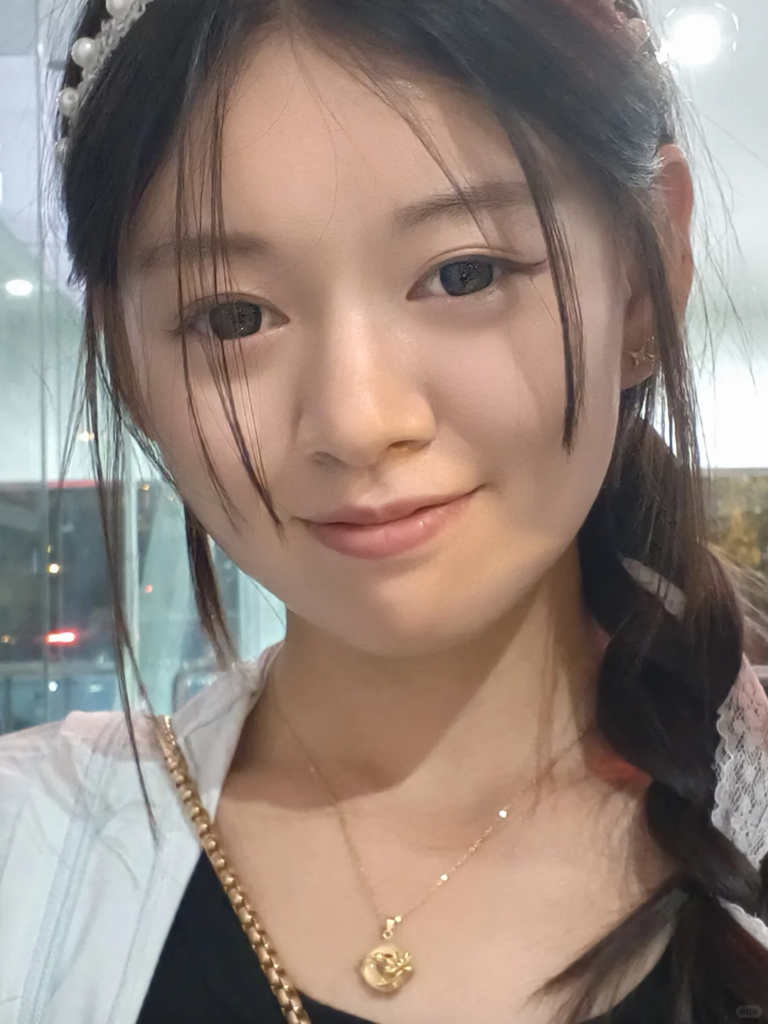 怼脸自拍，颜值担当！💕