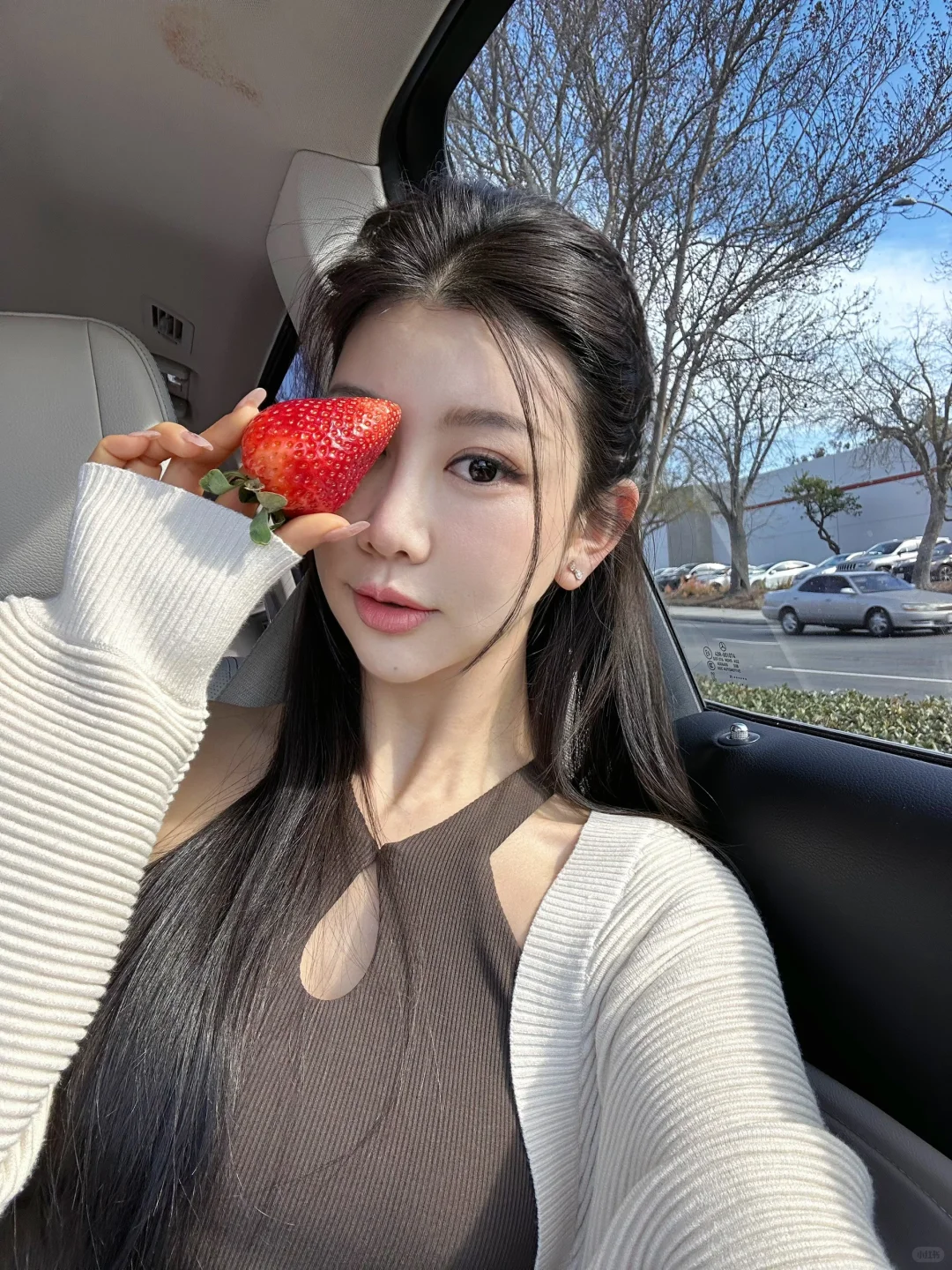 她什么都不在乎 所以自由又漂亮
