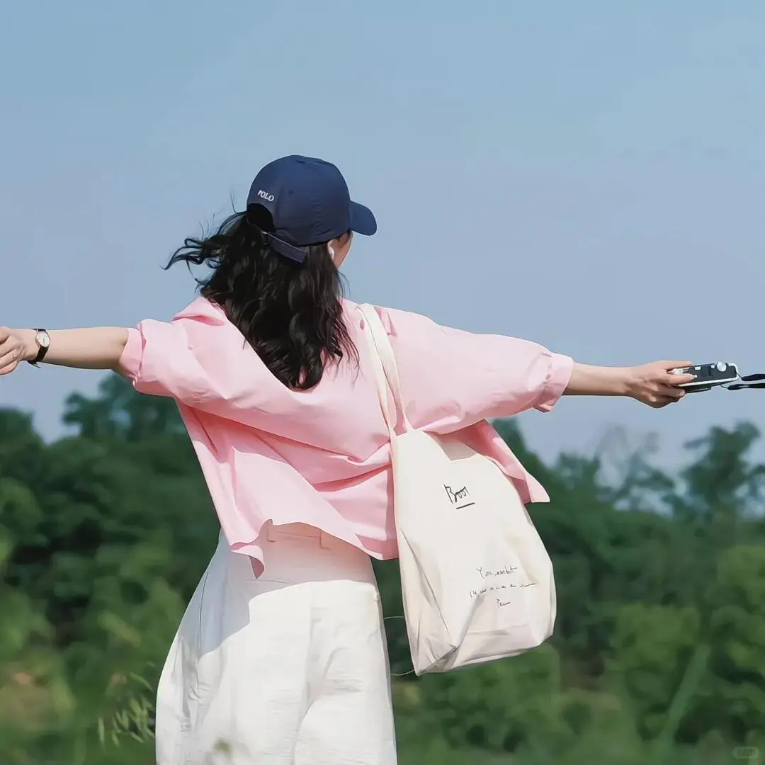 女生背头像