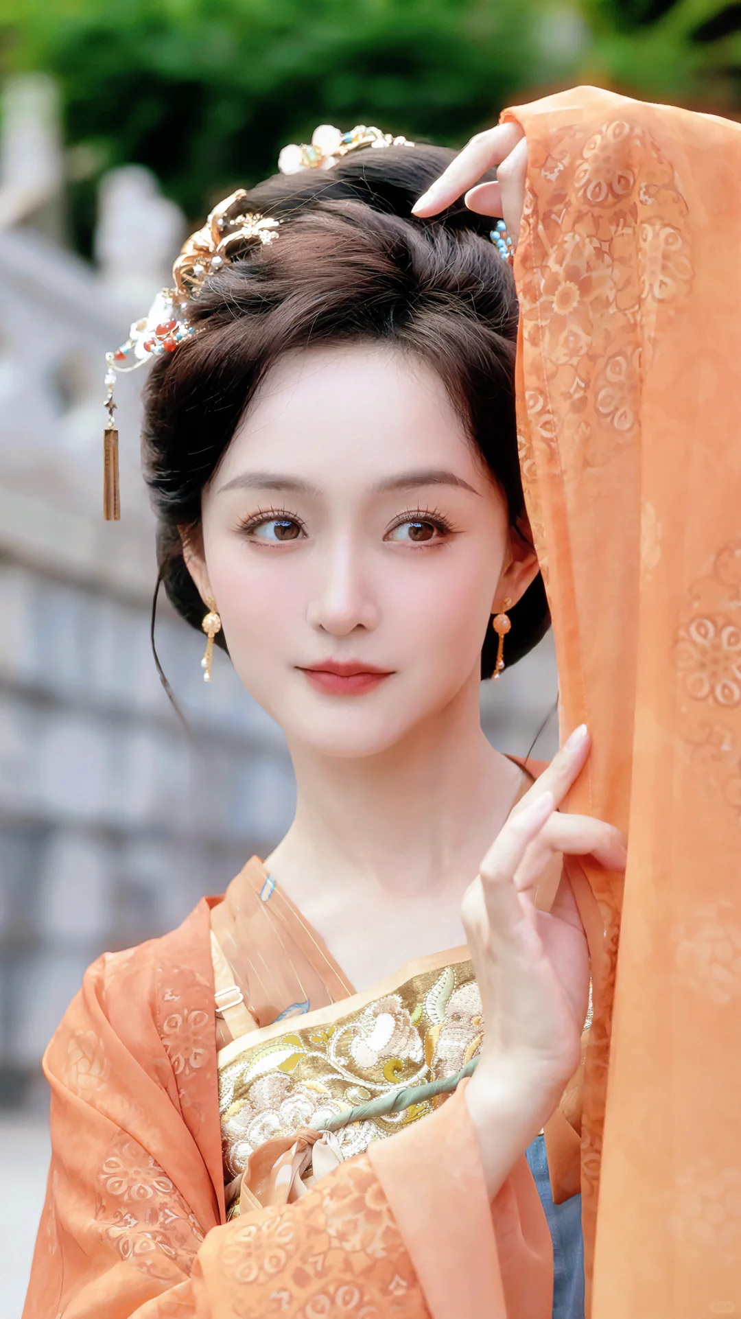 「何泓姗」• 真水嫩～