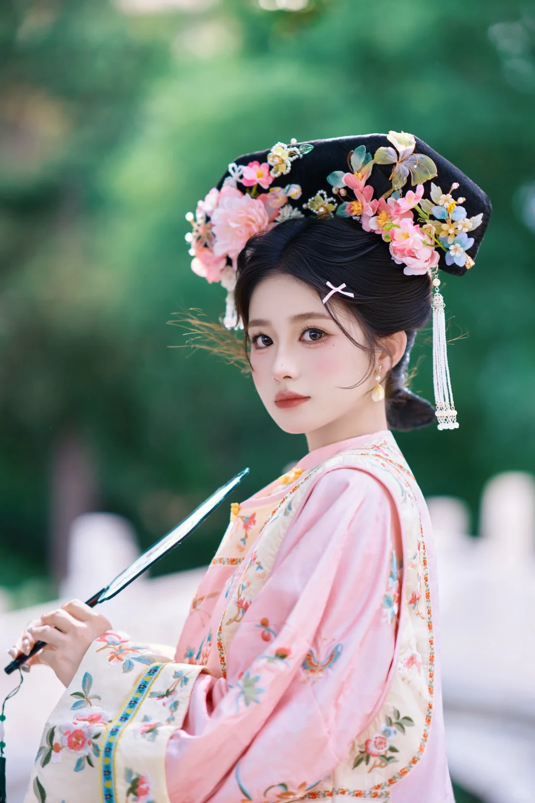 上一秒清冷氛围感格格；下一秒甜甜小可爱🫣