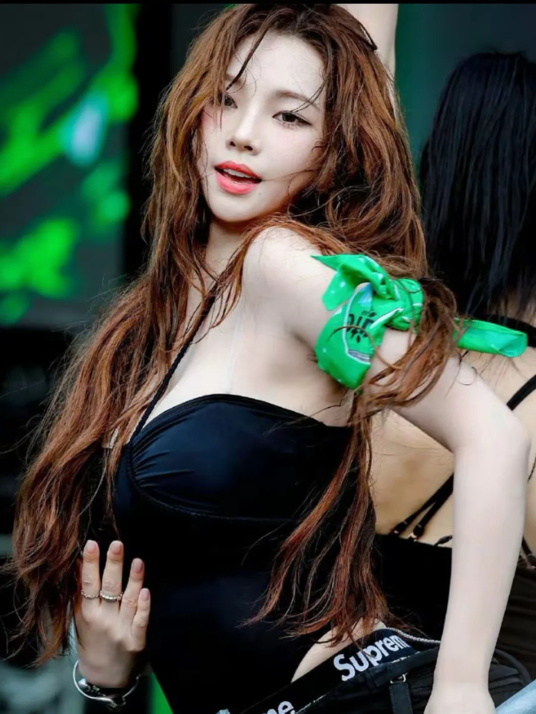 柳智敏勾魂来了，不斩男但一定斩女😍