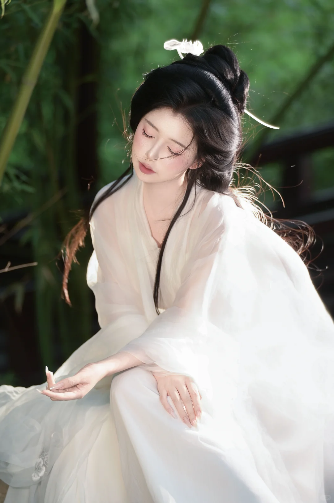 “竹林深处有清风，竹林深处有我”