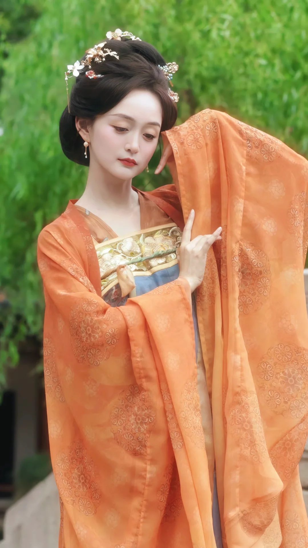 「何泓姗」• 真水嫩～
