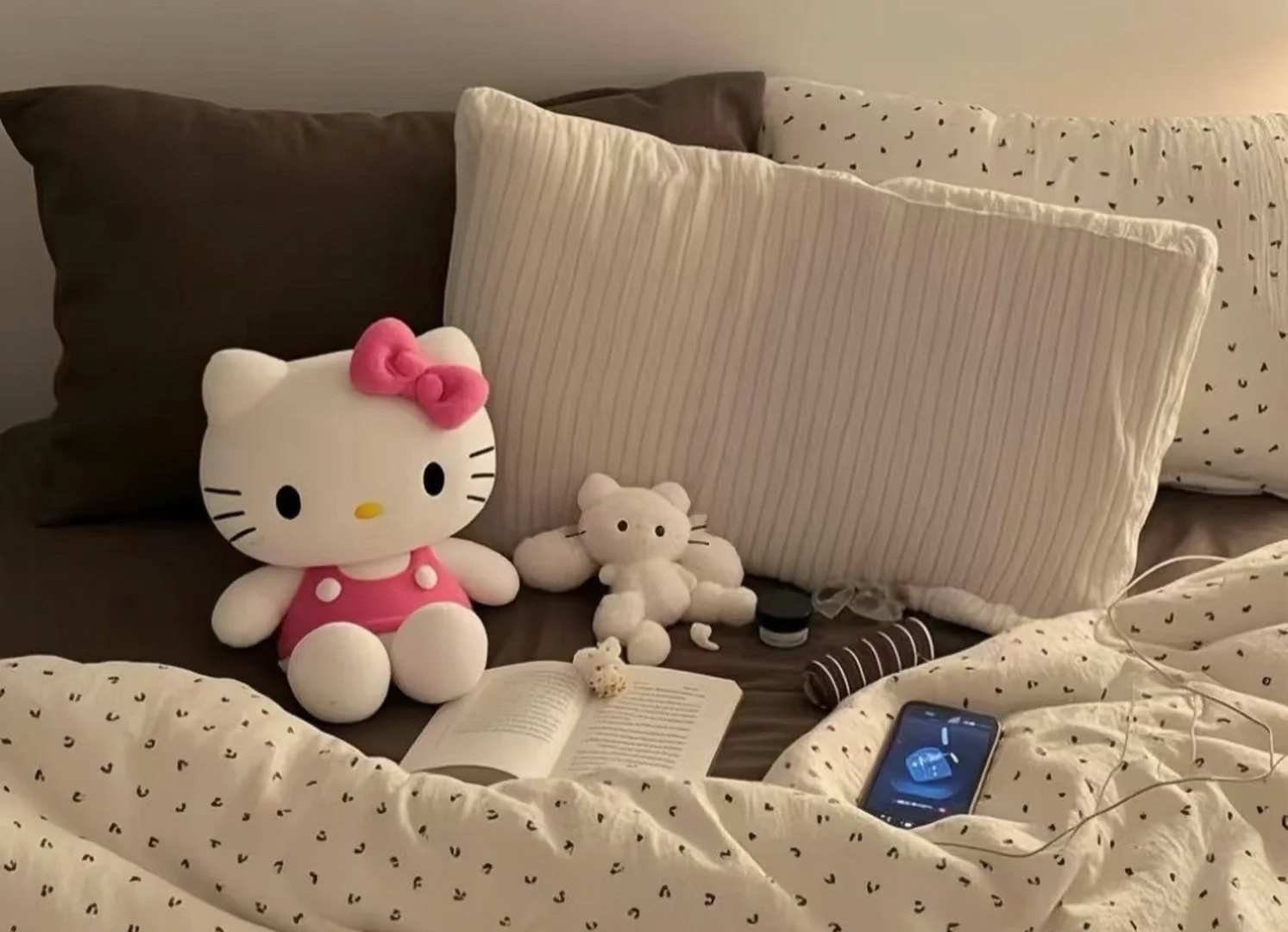 WeChat| 超有氛围感的kitty横屏壁纸