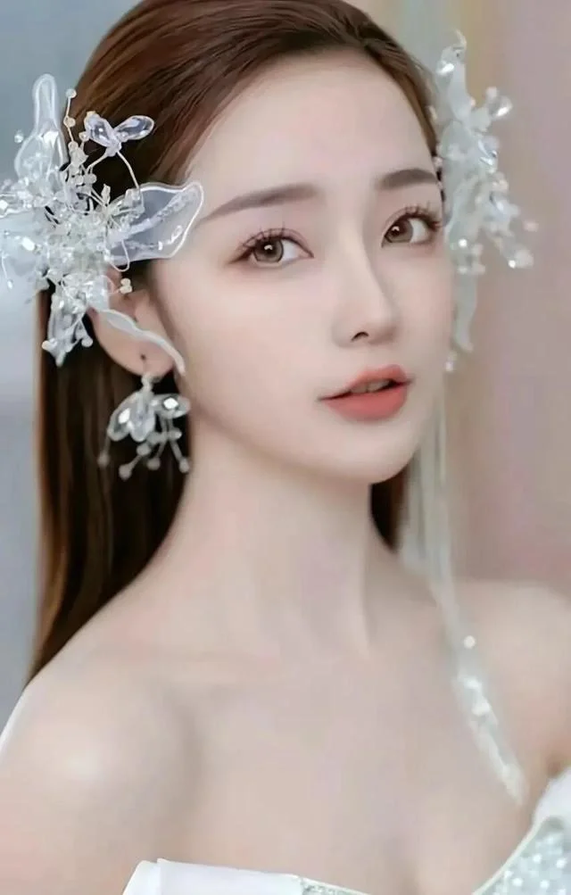 🌟 美女图片：让你目不转睛的令人赞叹之美